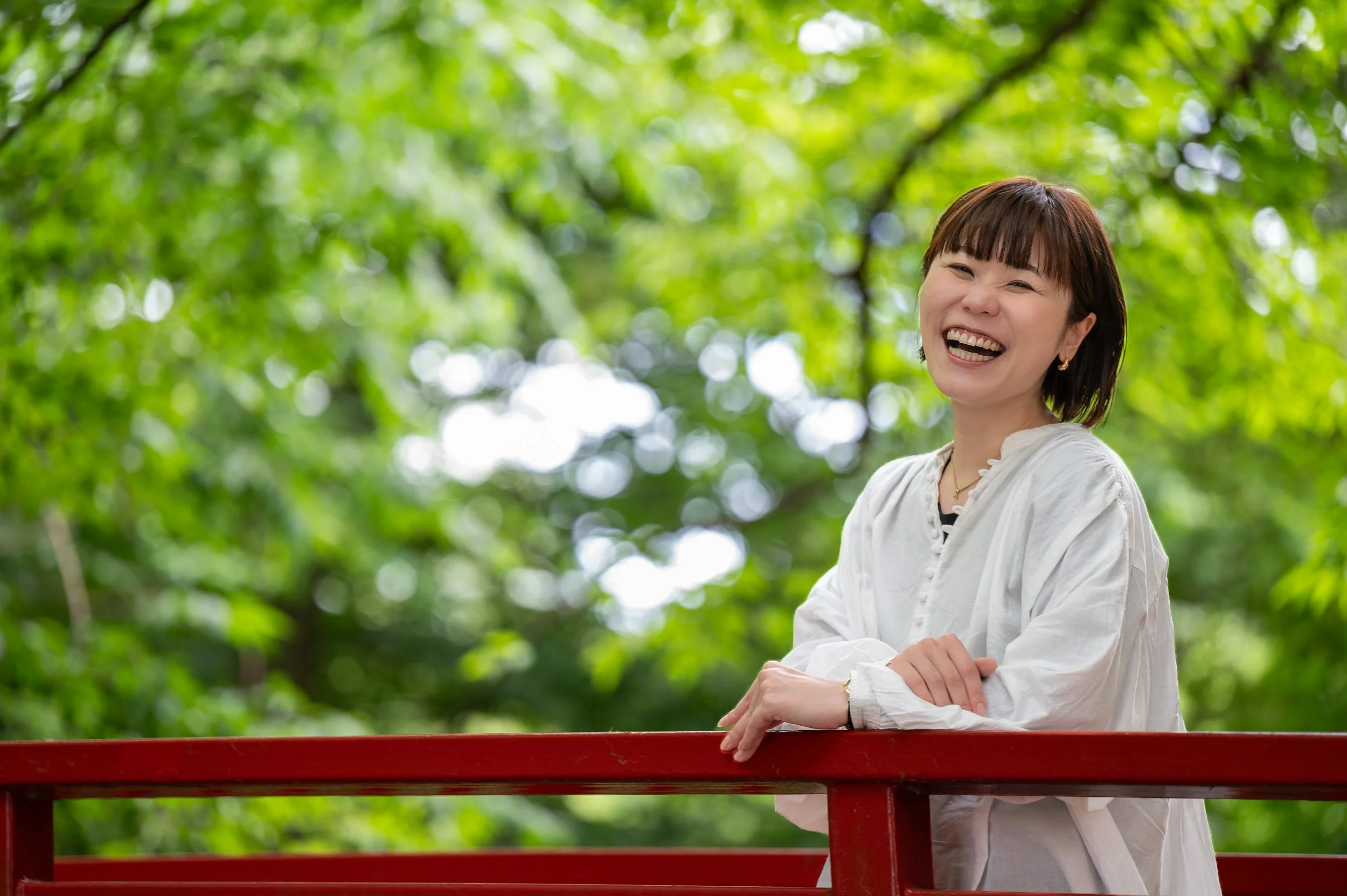 笑顔の女性