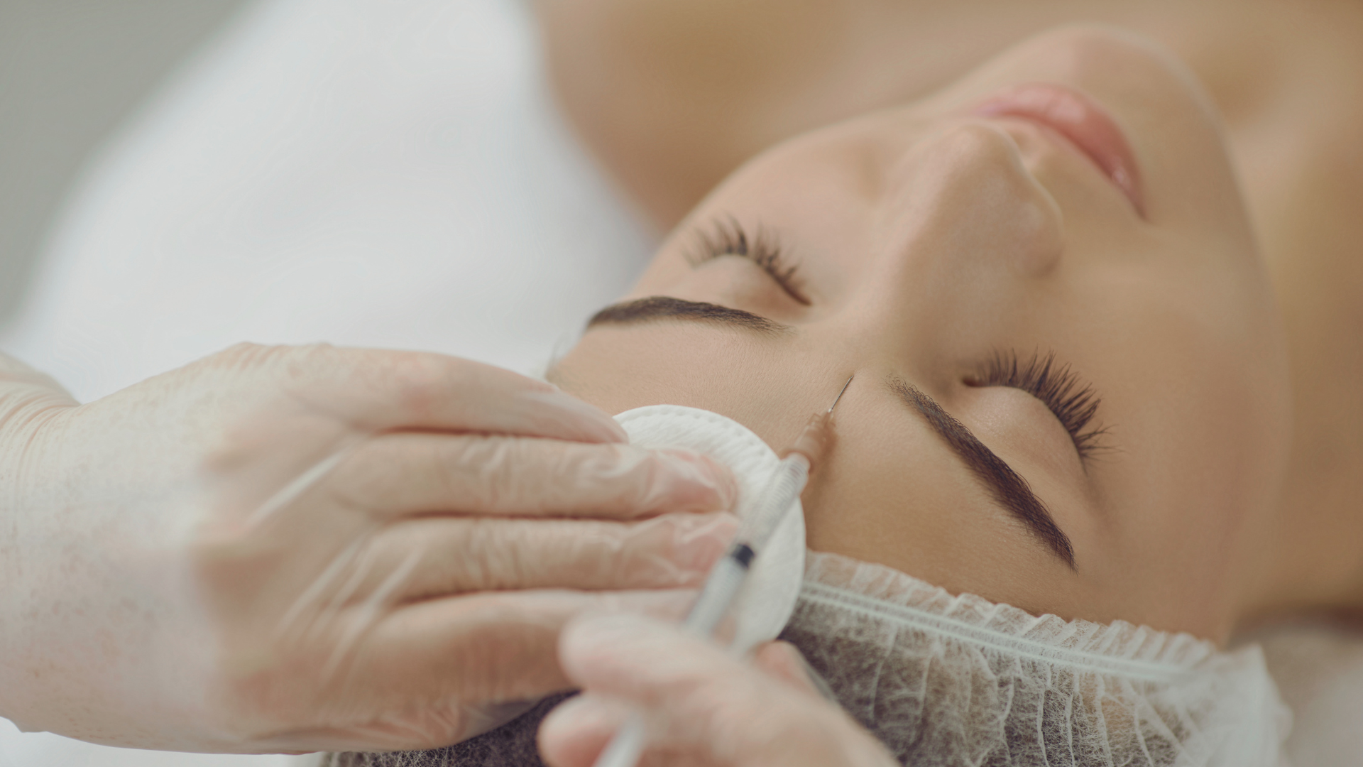 Book Aesthetic and Derma Clinic using Sigla Health App