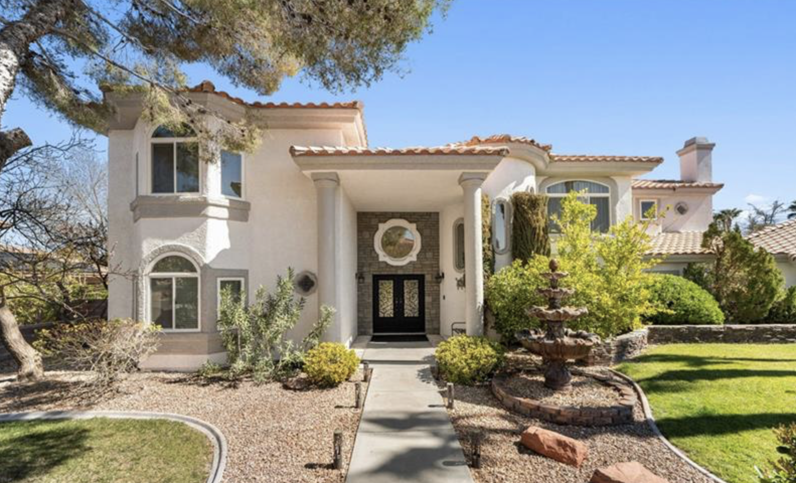 Half -Acre Luxury Mid-Term Rental Investment Opportunity 