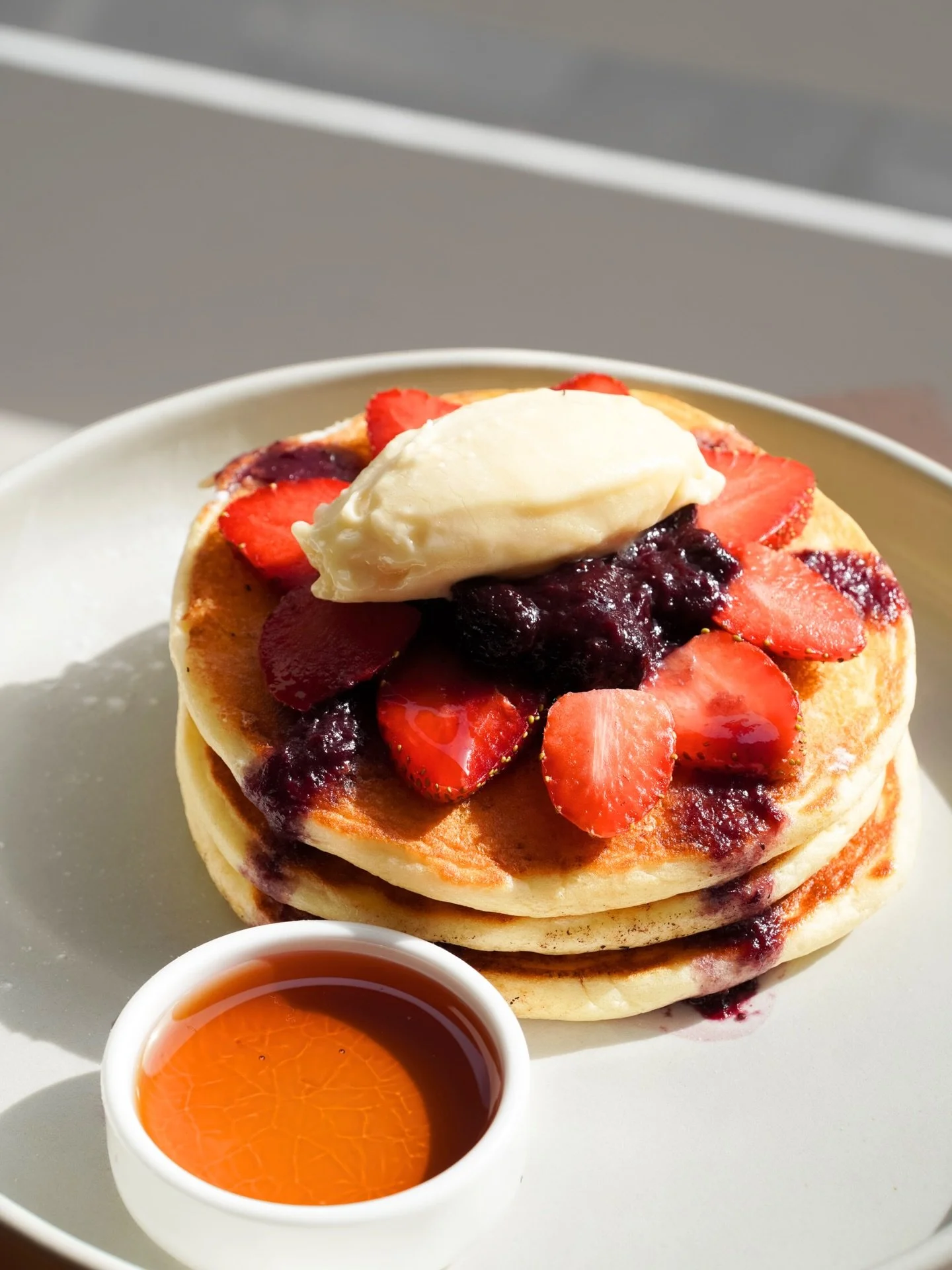 Sweet, soft and made to tempt you 👀
Which pancake stack are you falling for today? 🥞💛

#n&uuml;decafe #bali