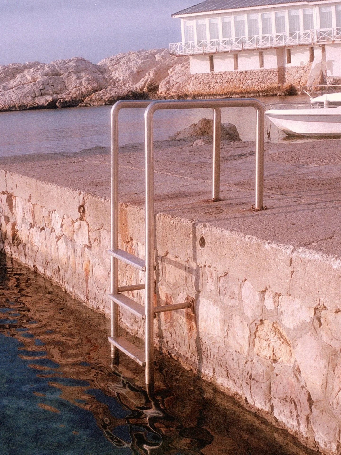 Earlier this month Marseille on film #shotonfilm 
Kodak portra 400 - Contax Aria 
.
#filmphotographer #travelphotographer #marseille