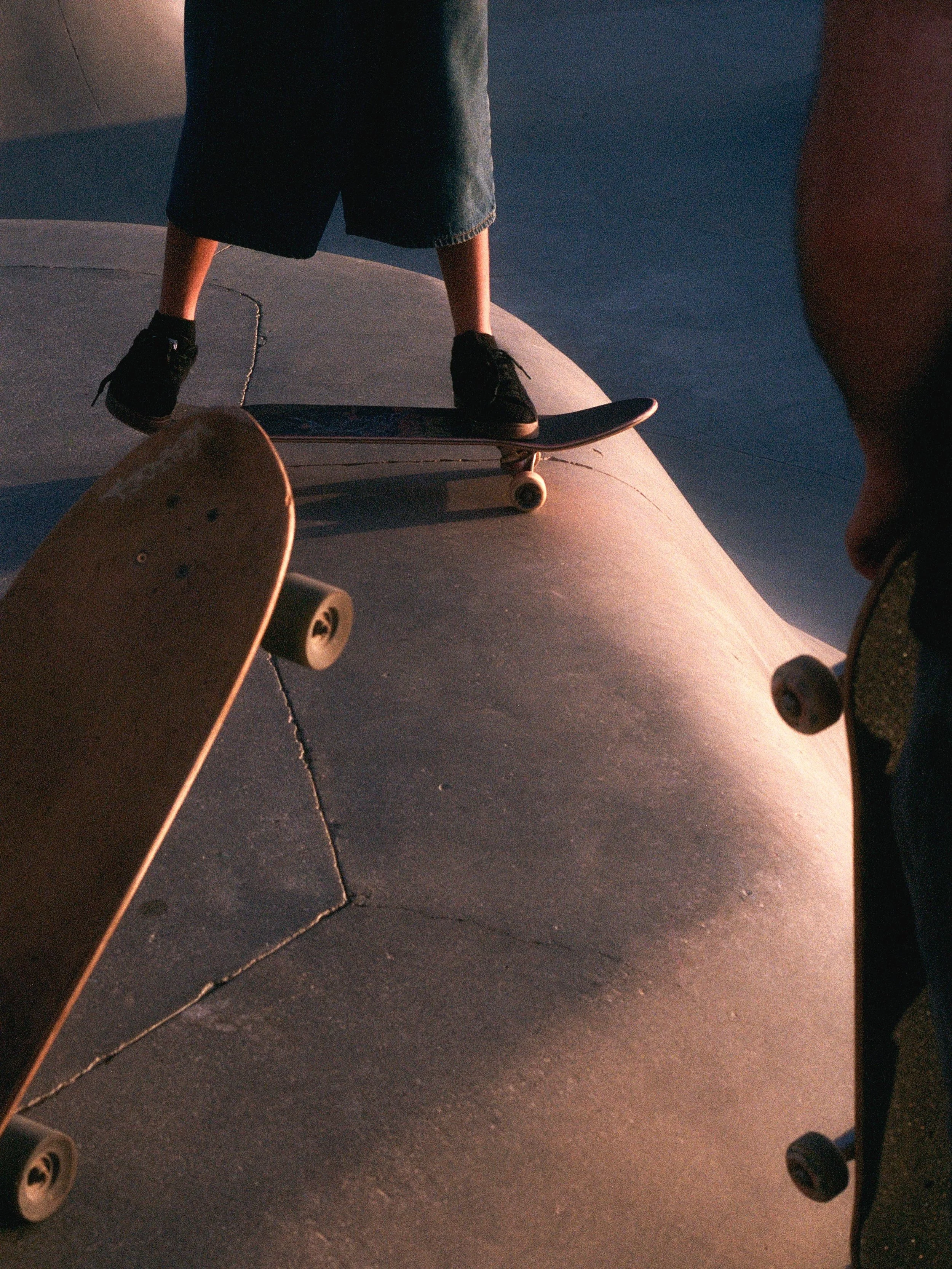 Shot this random moment at Venice Skatepark in the last light of the day 🛹 #kodak