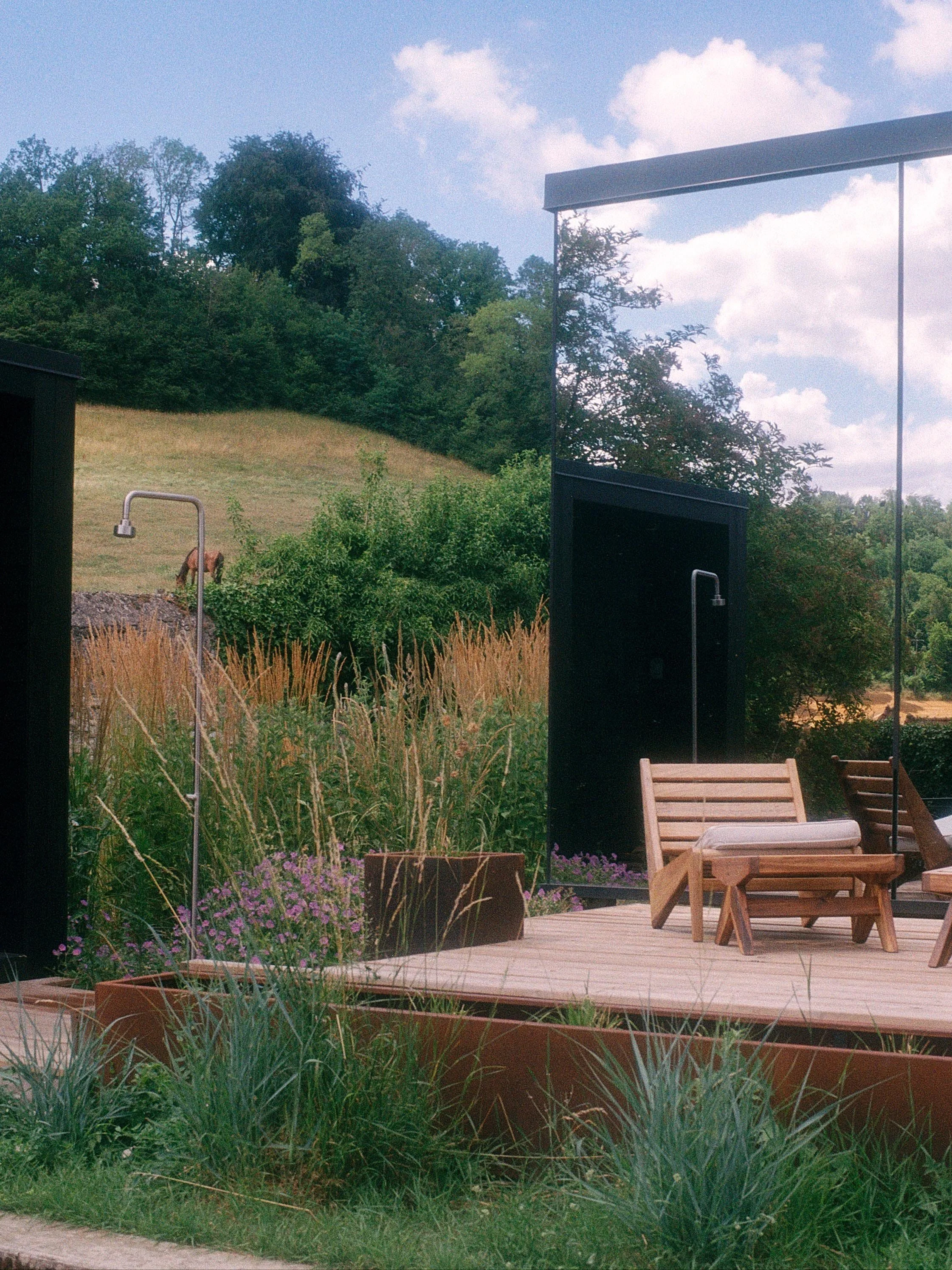 Cabane miroir en pleine nature, week-end nature