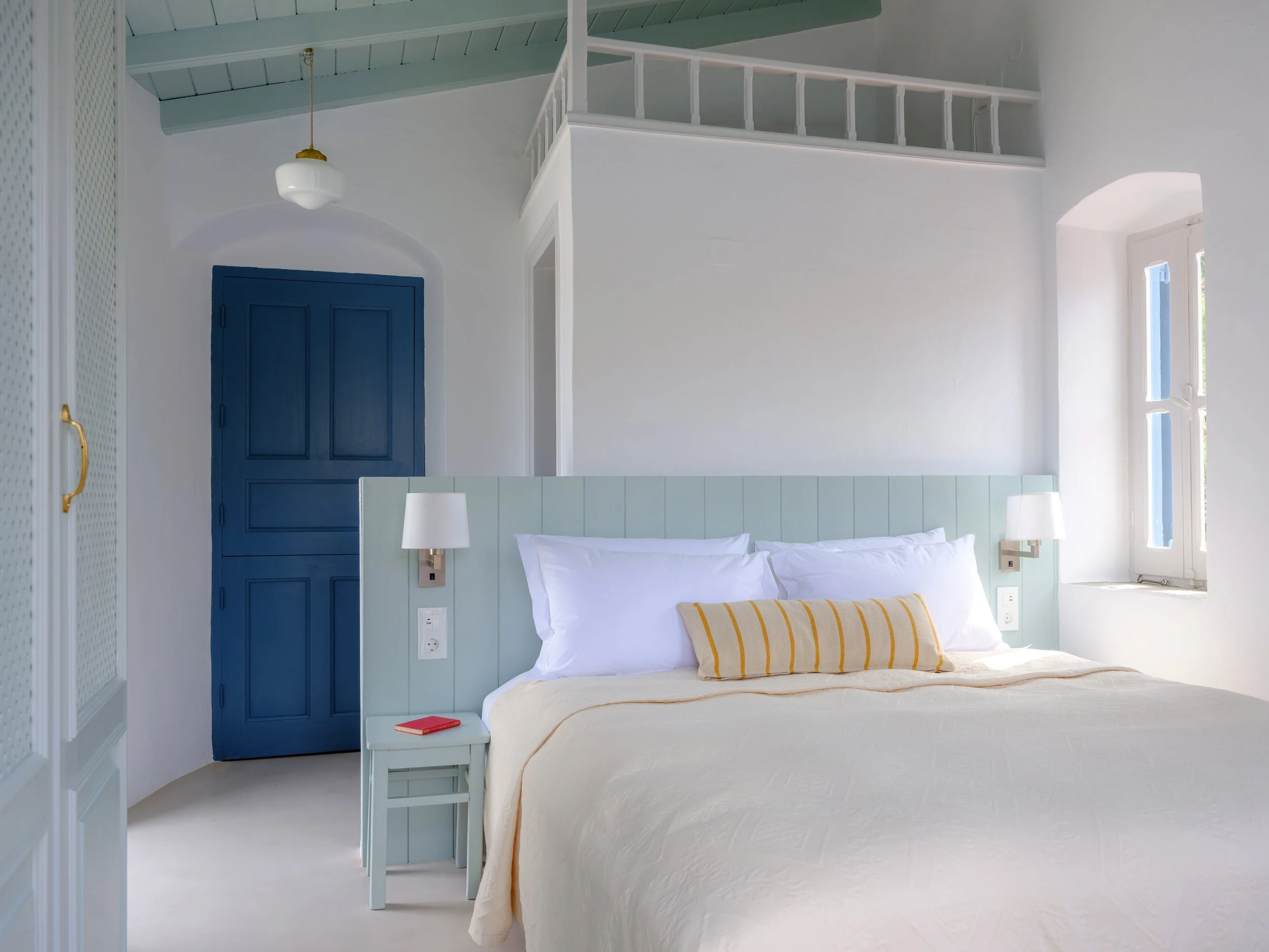 selene-greece-eos-suite1-symi.jpg