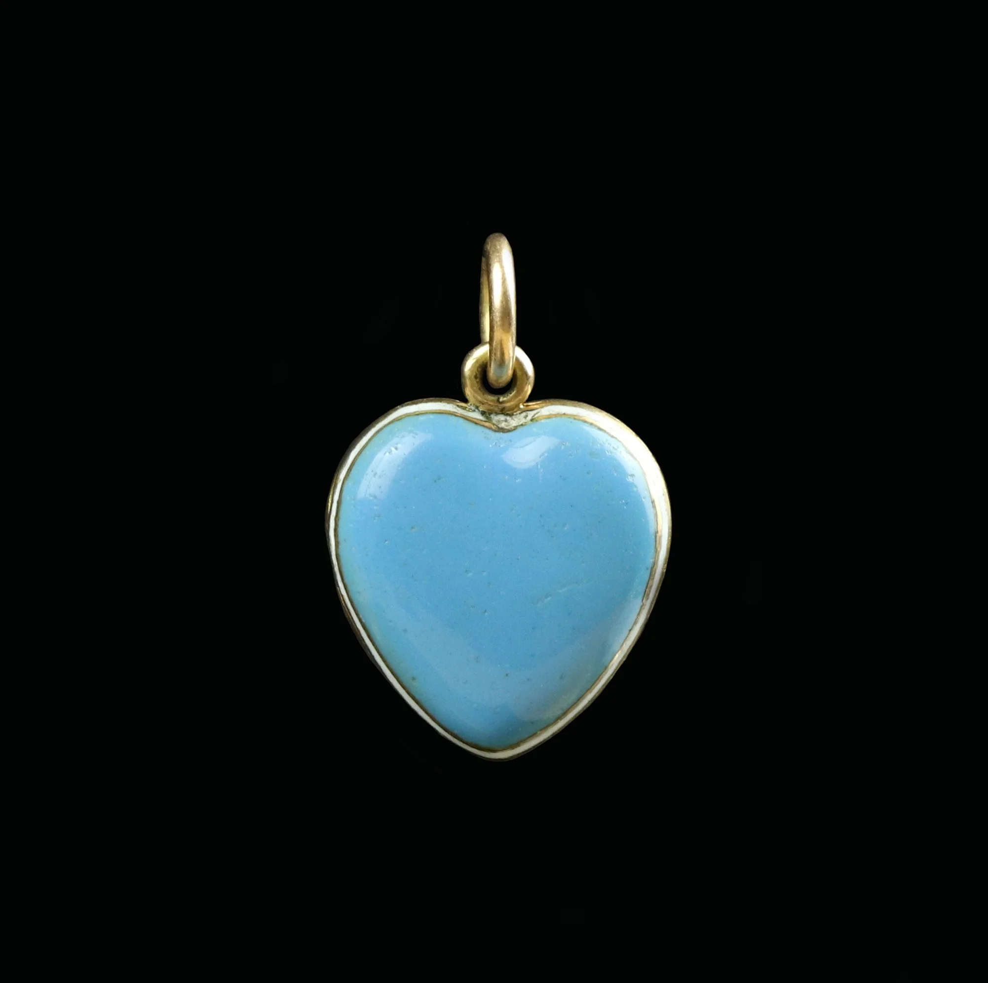 Victorian gold enamel heart locket