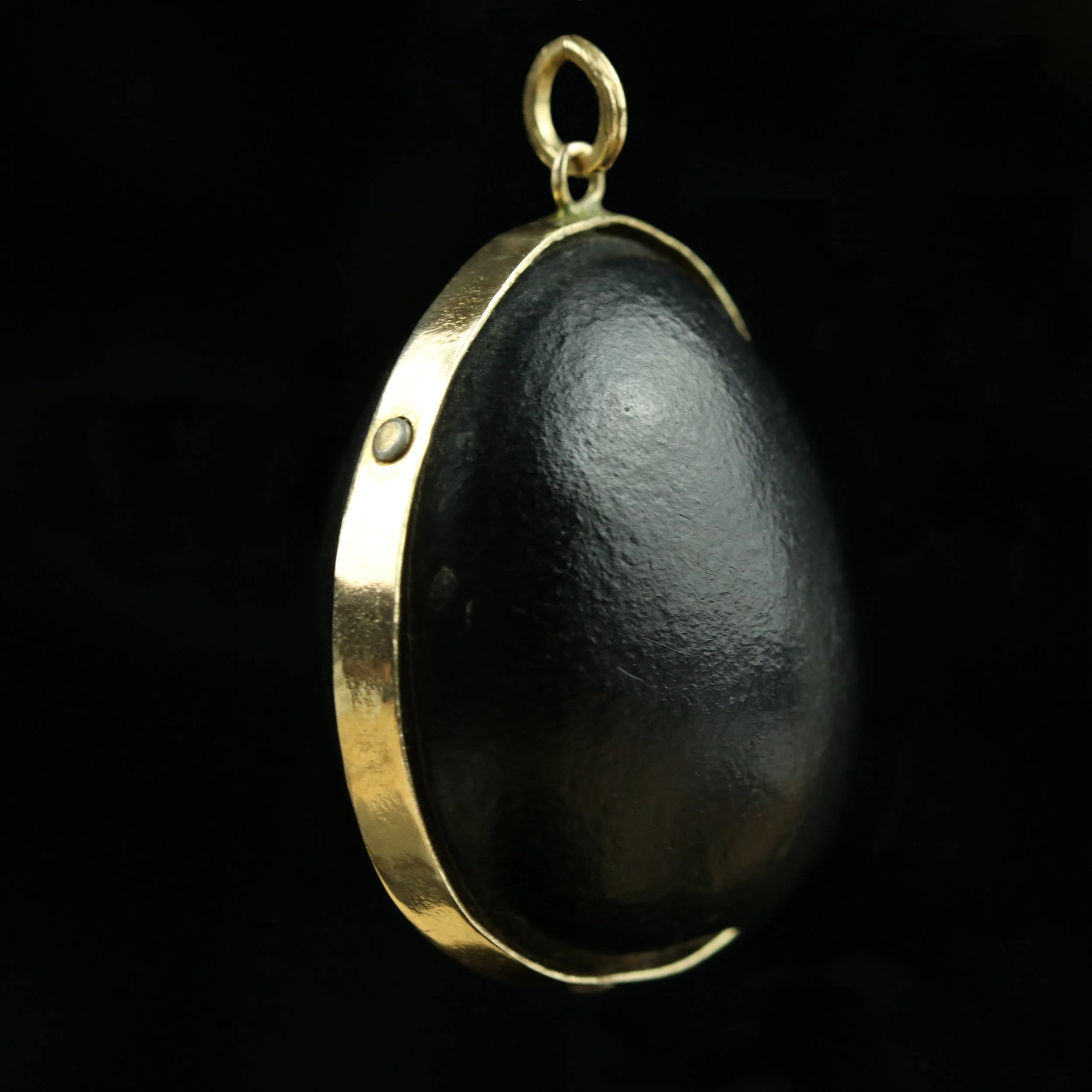 Victorian gold mounted conker charm