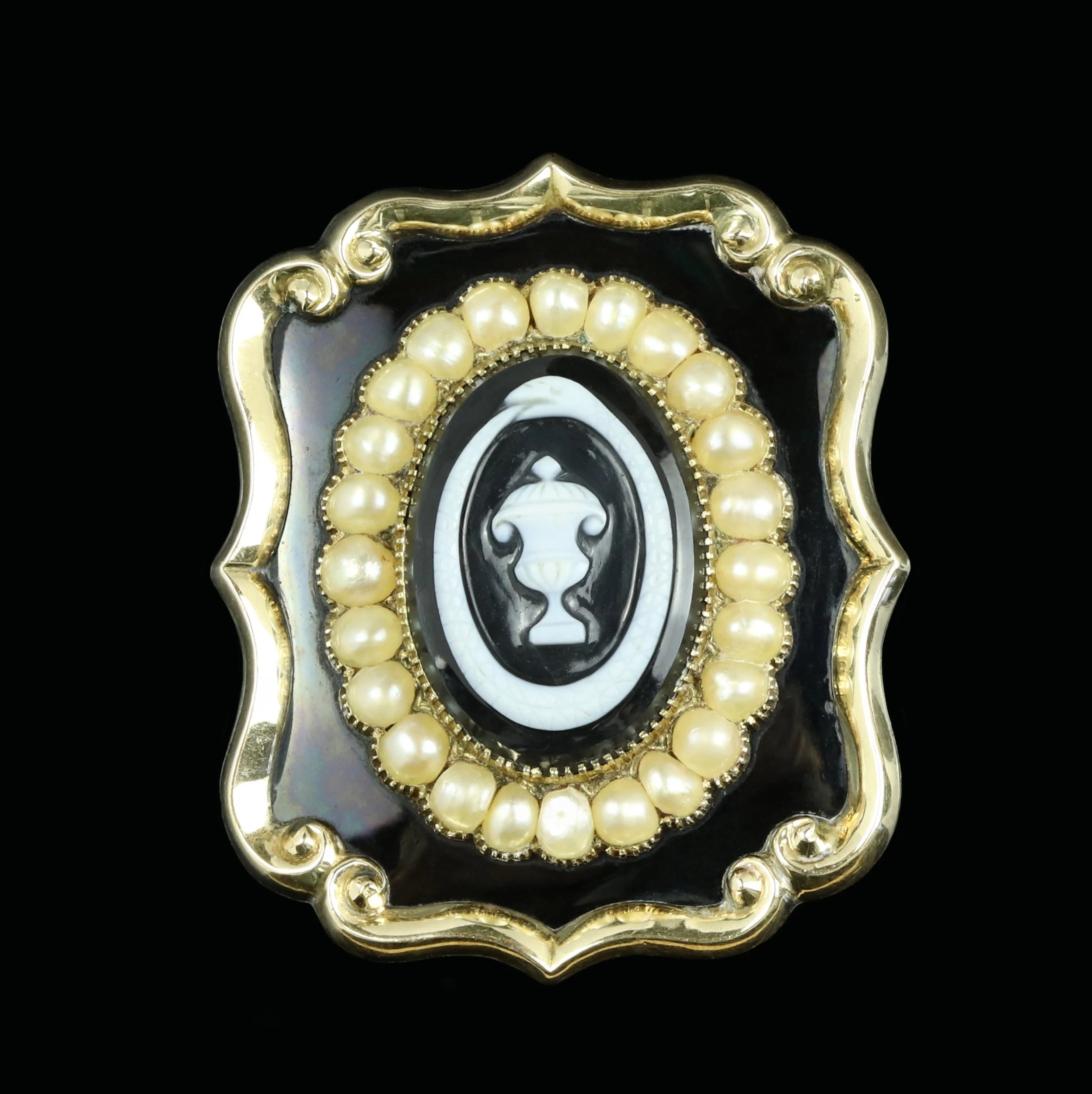 Victorian gold ouroboros memorial brooch for a Liverpool accountant