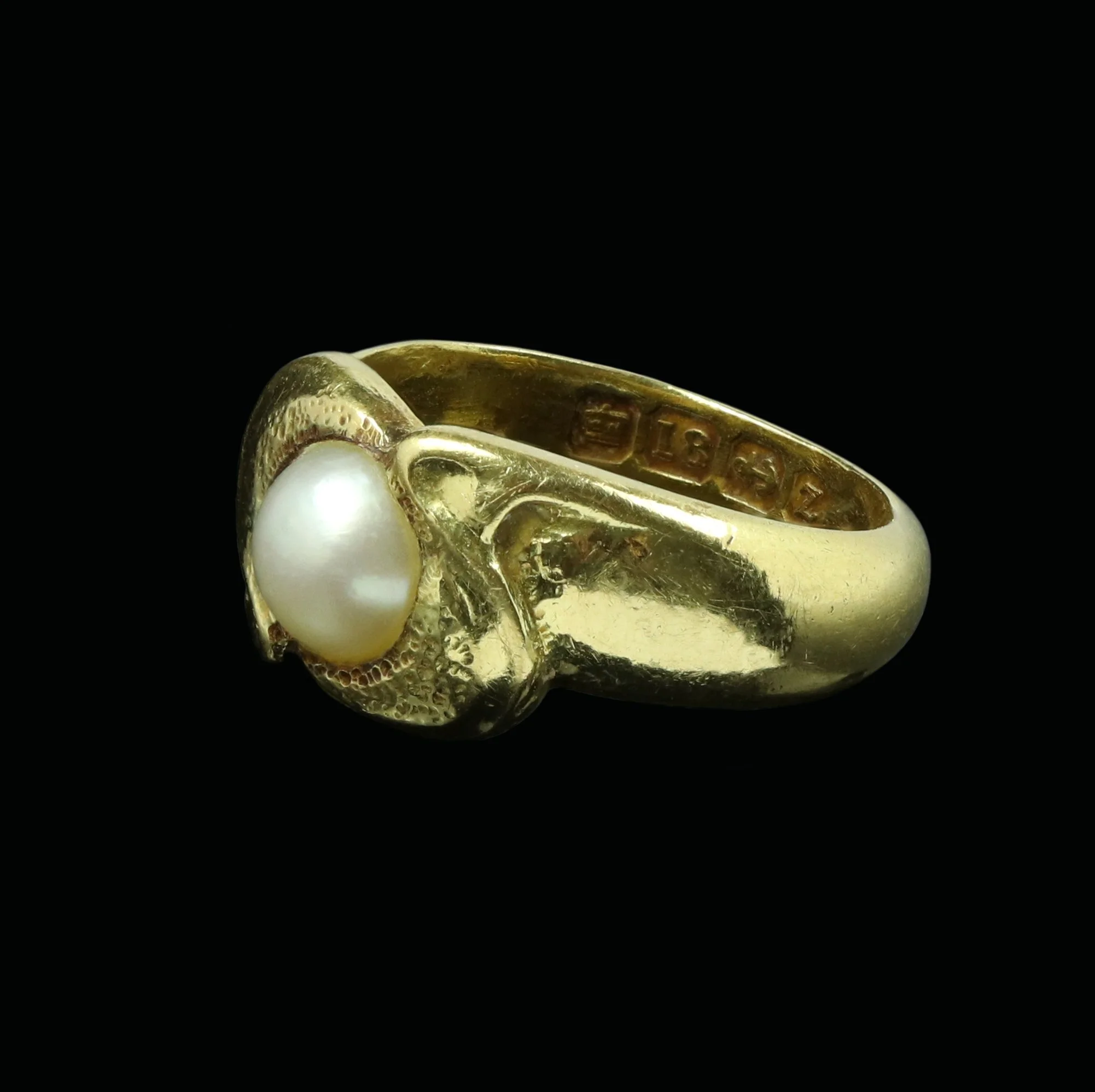 Victorian Art Nouveau 18ct gold split pearl ring