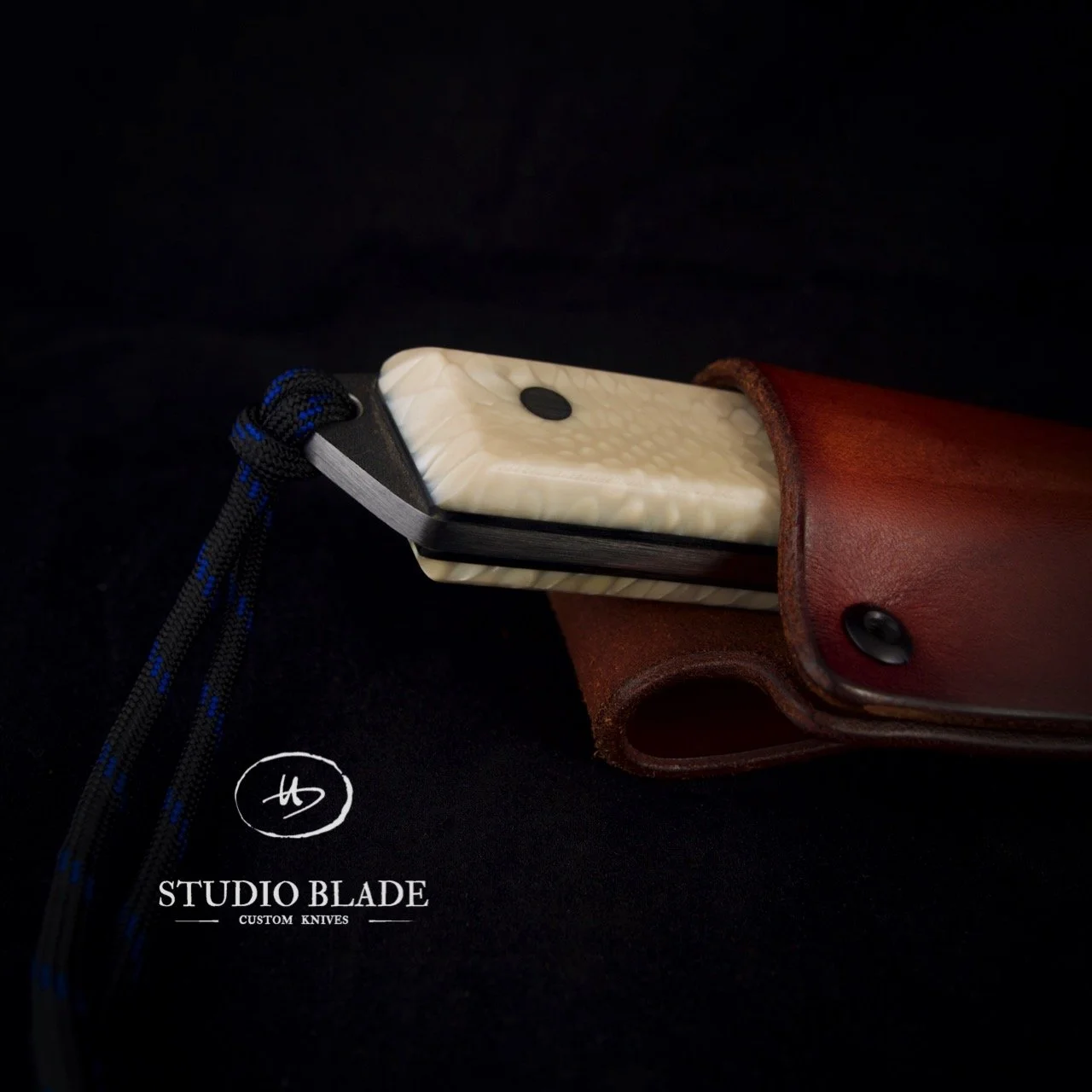 TRAPPER_Juma Ivory Snake-1.jpg