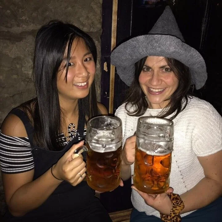 Folk+with+beer.jpg