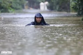 MÙA LŨ &amp; MÙA THI