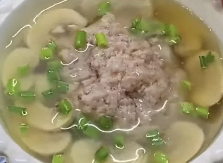 Thịt heo xay hầm nấm keto