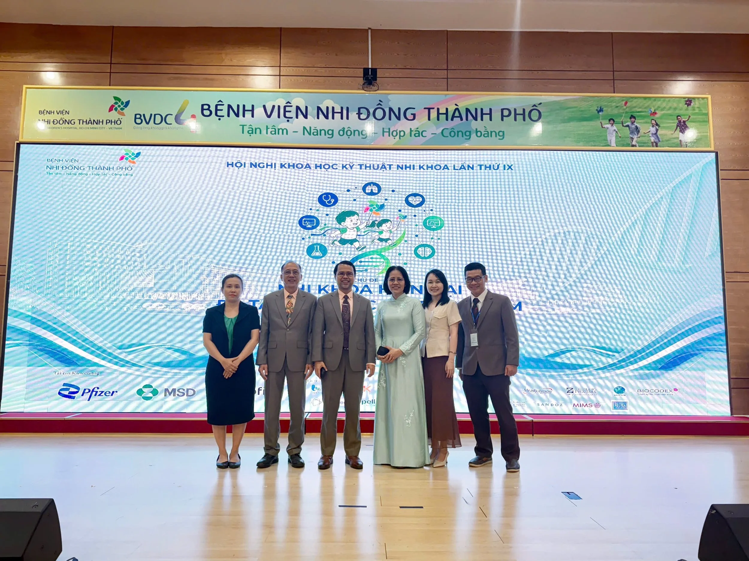 Chuyện cũ, chuyện mới