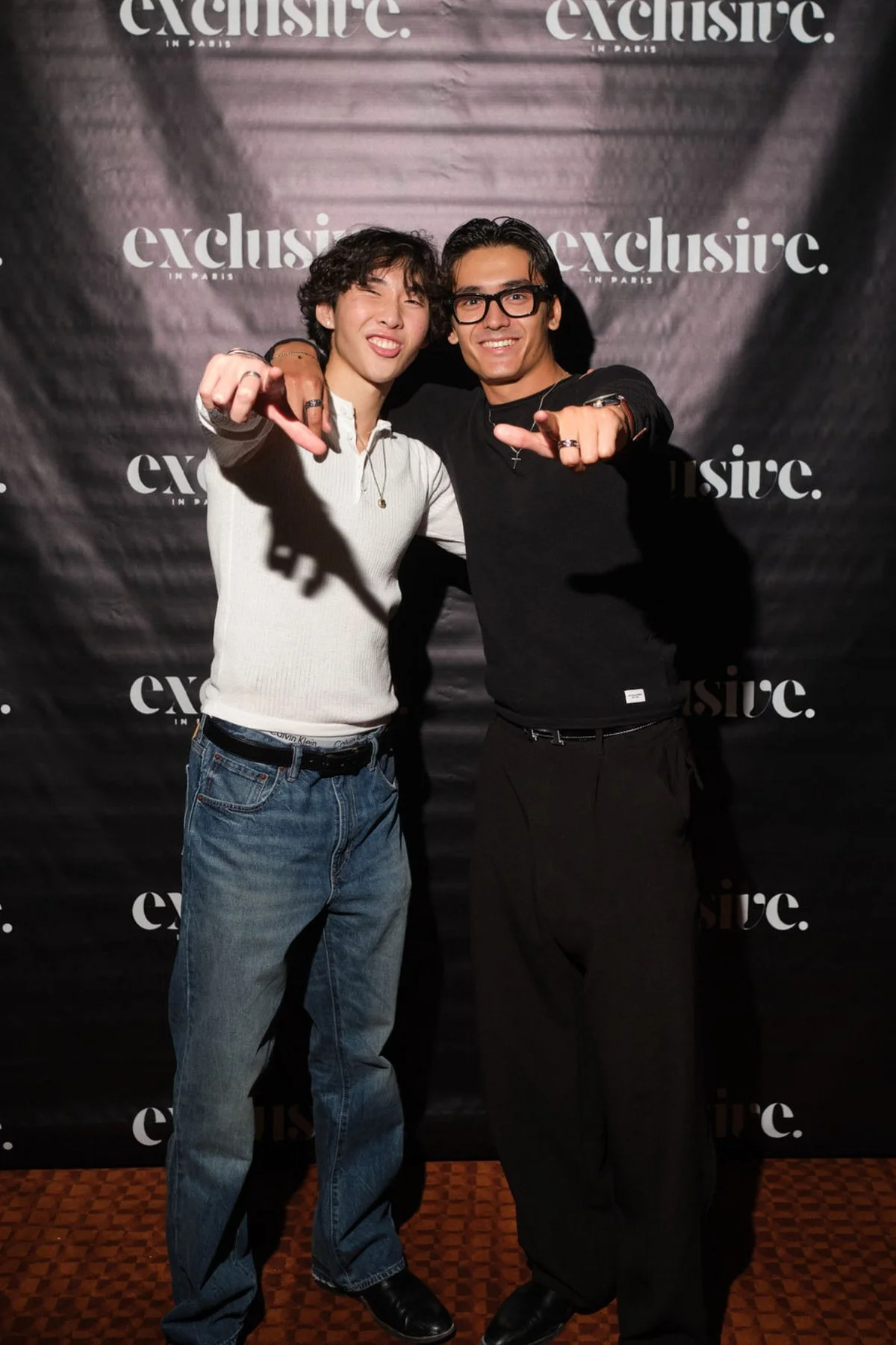 03_IMG_6341_Playful_Candid_Pose.jpg