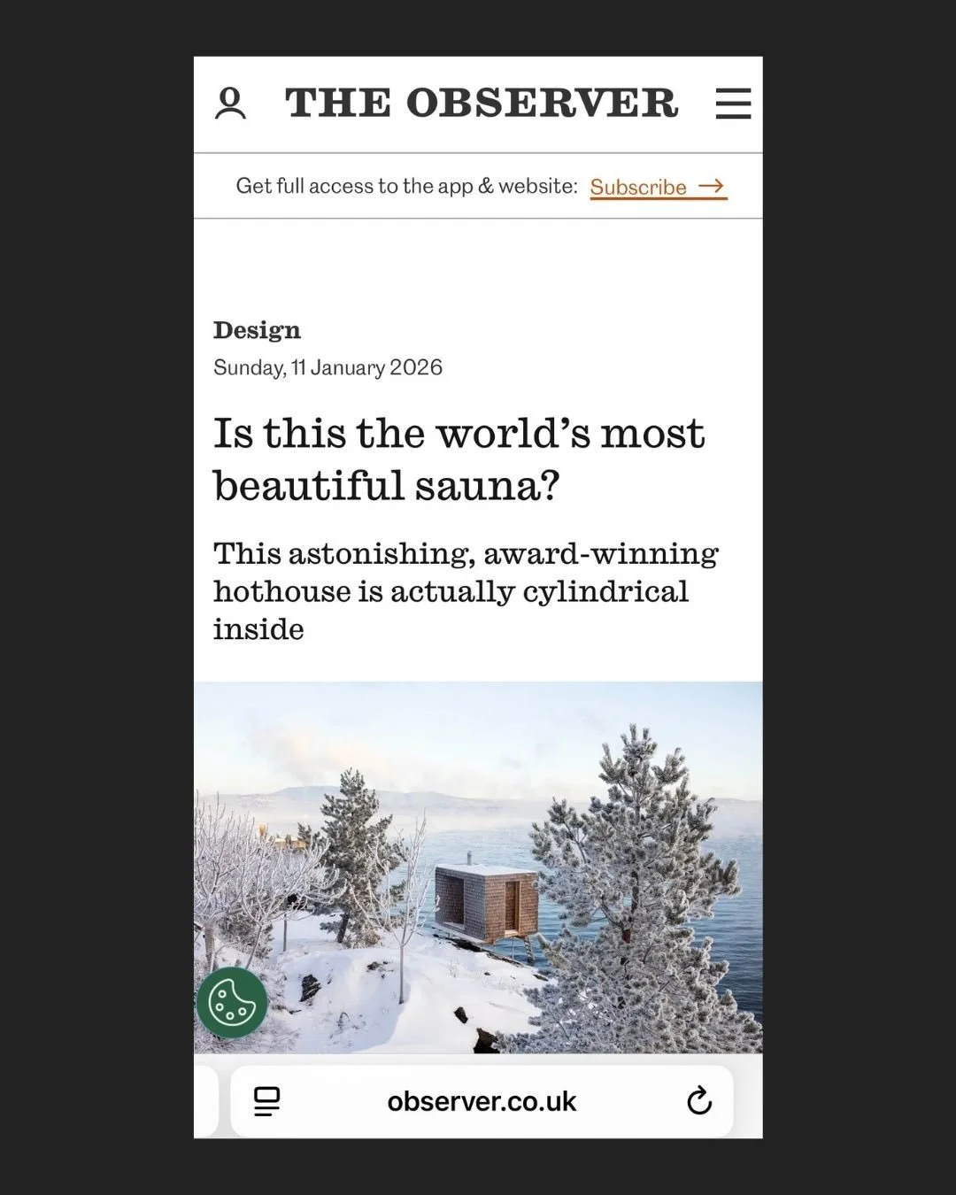 Er dette den vakreste badstua i verden? Det er ikke vi som sp&oslash;r. Det er britiske s&oslash;ndagsavisen The Observer @obsmagazine som undret seg n&aring; i helga. Det er allerede to &aring;r siden @martegarmann og @parisnes fotograferte og skrev