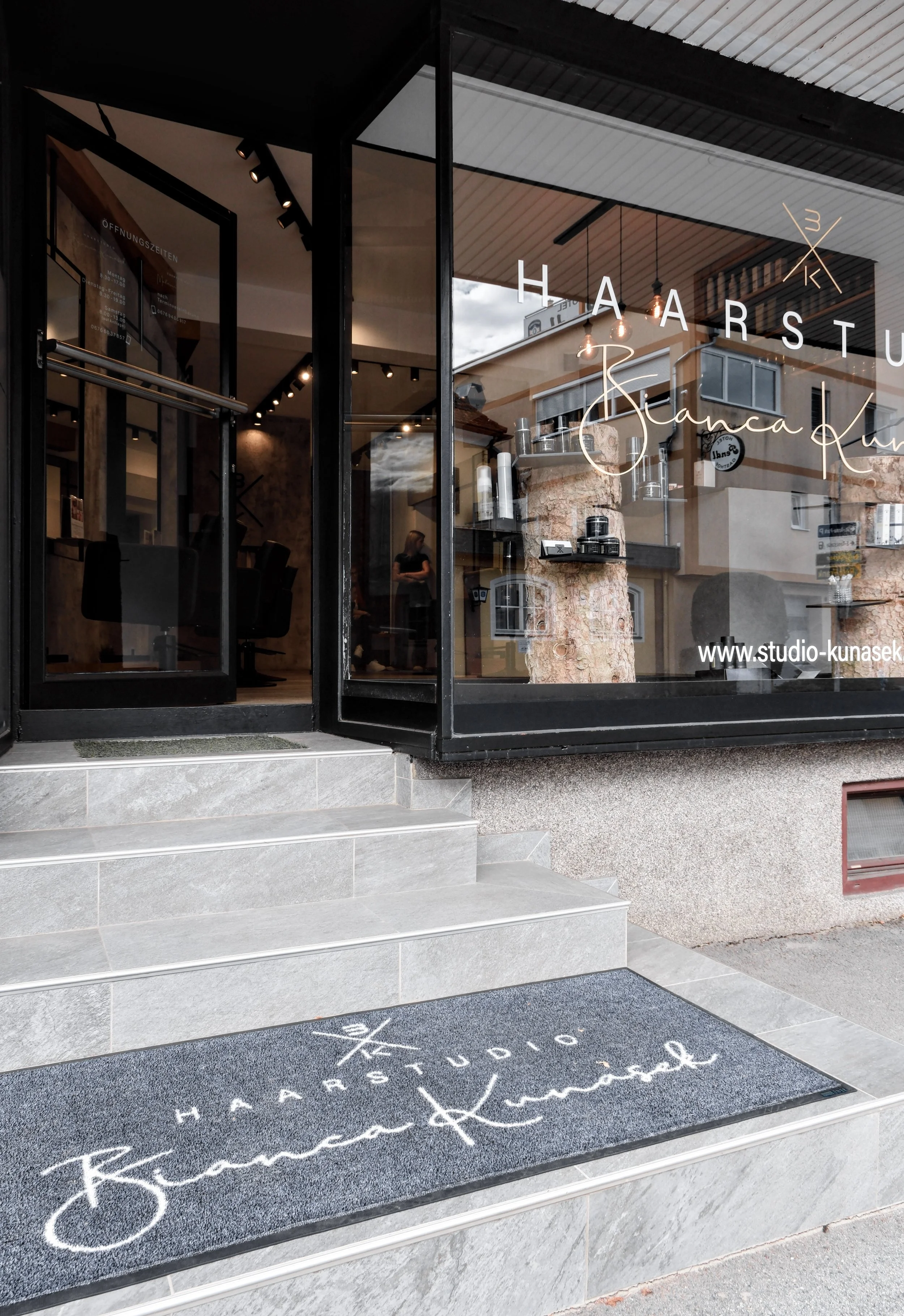 BIANCA KUNASEK SALON