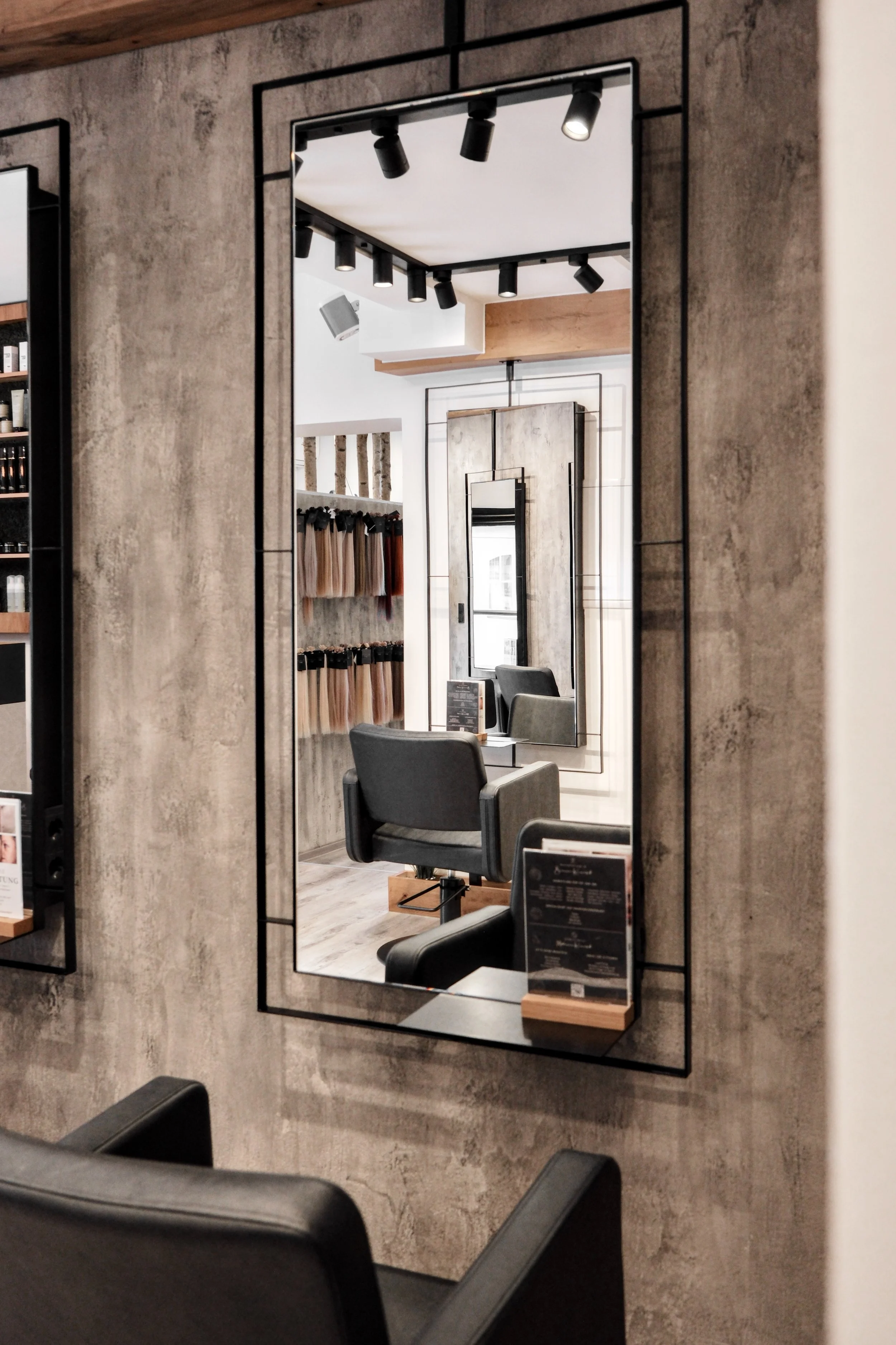 BIANCA KUNASEK SALON