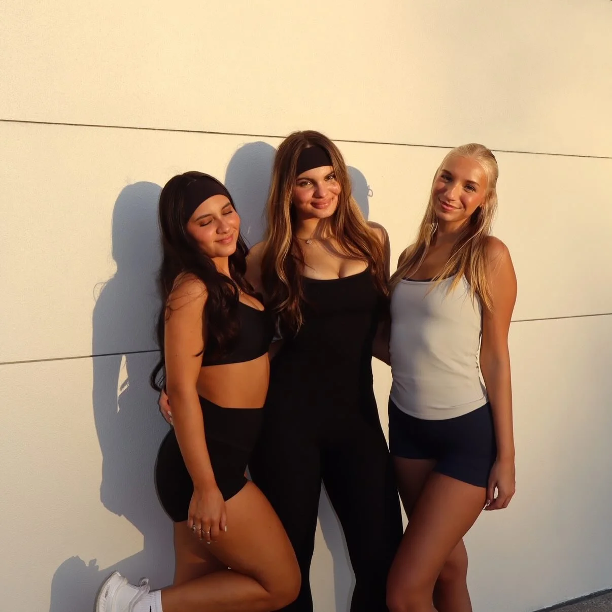 Happy International Women&rsquo;s Day 💘🥹👯&zwj;♀️

the Modern Mat Method is proud to be both female founded + ran! We are so grateful for our community of strong women who have shaped MMM into what we know and love today. 

Continue to show up for 