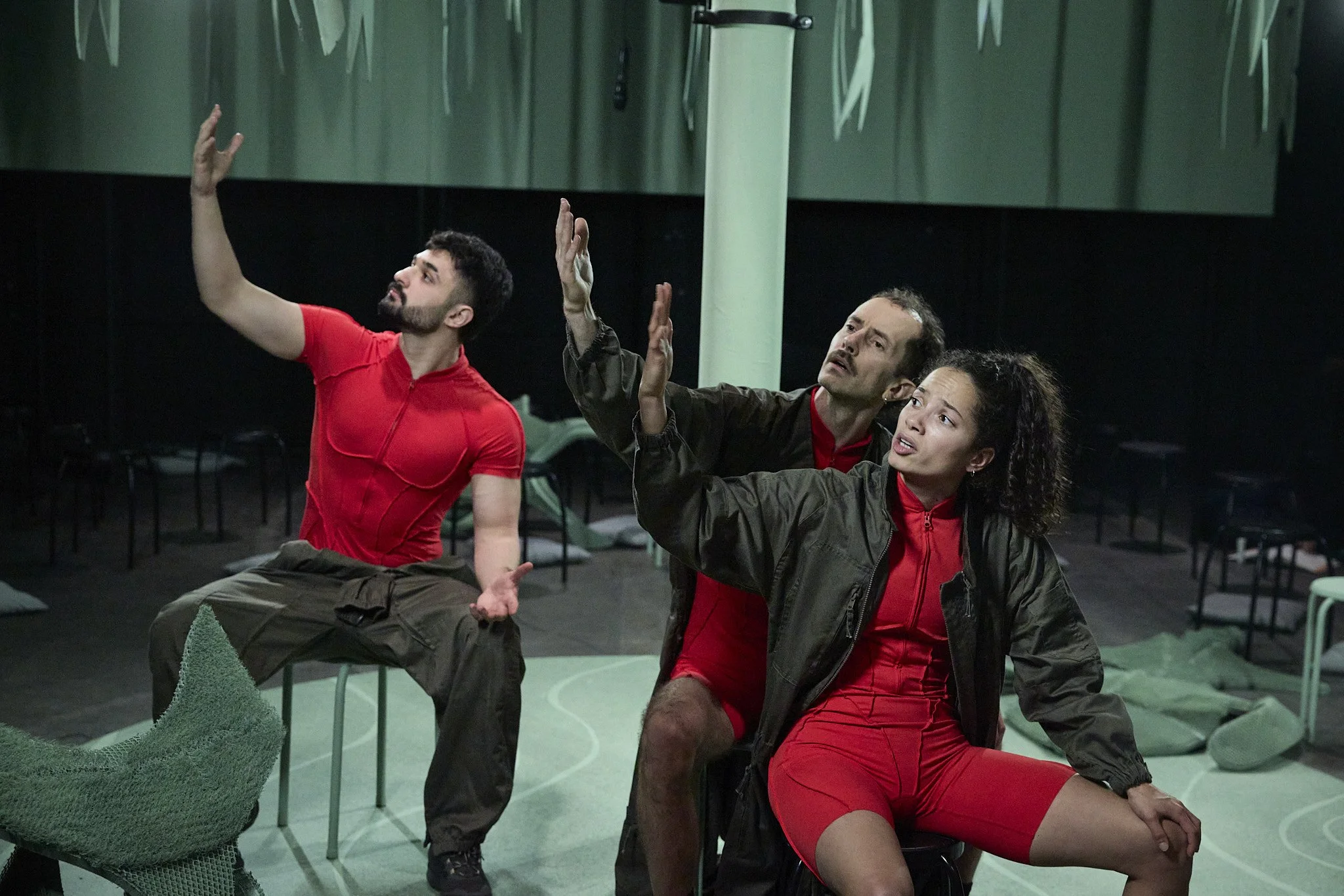 Mogli - oder this is not the way to the waterfall, wirklich nicht