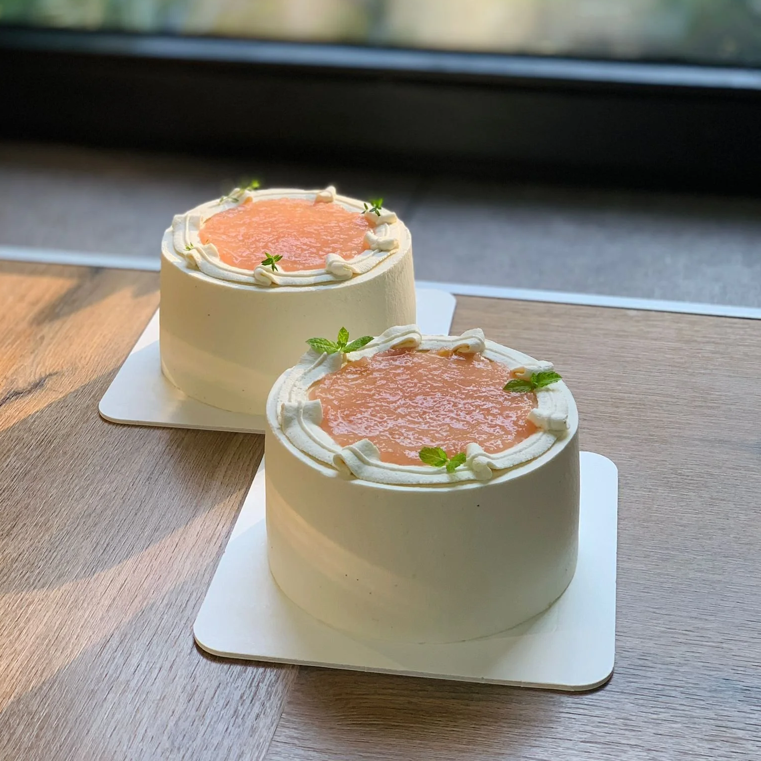 Oolong Peach Cream Cake. Pfirsiche Torten