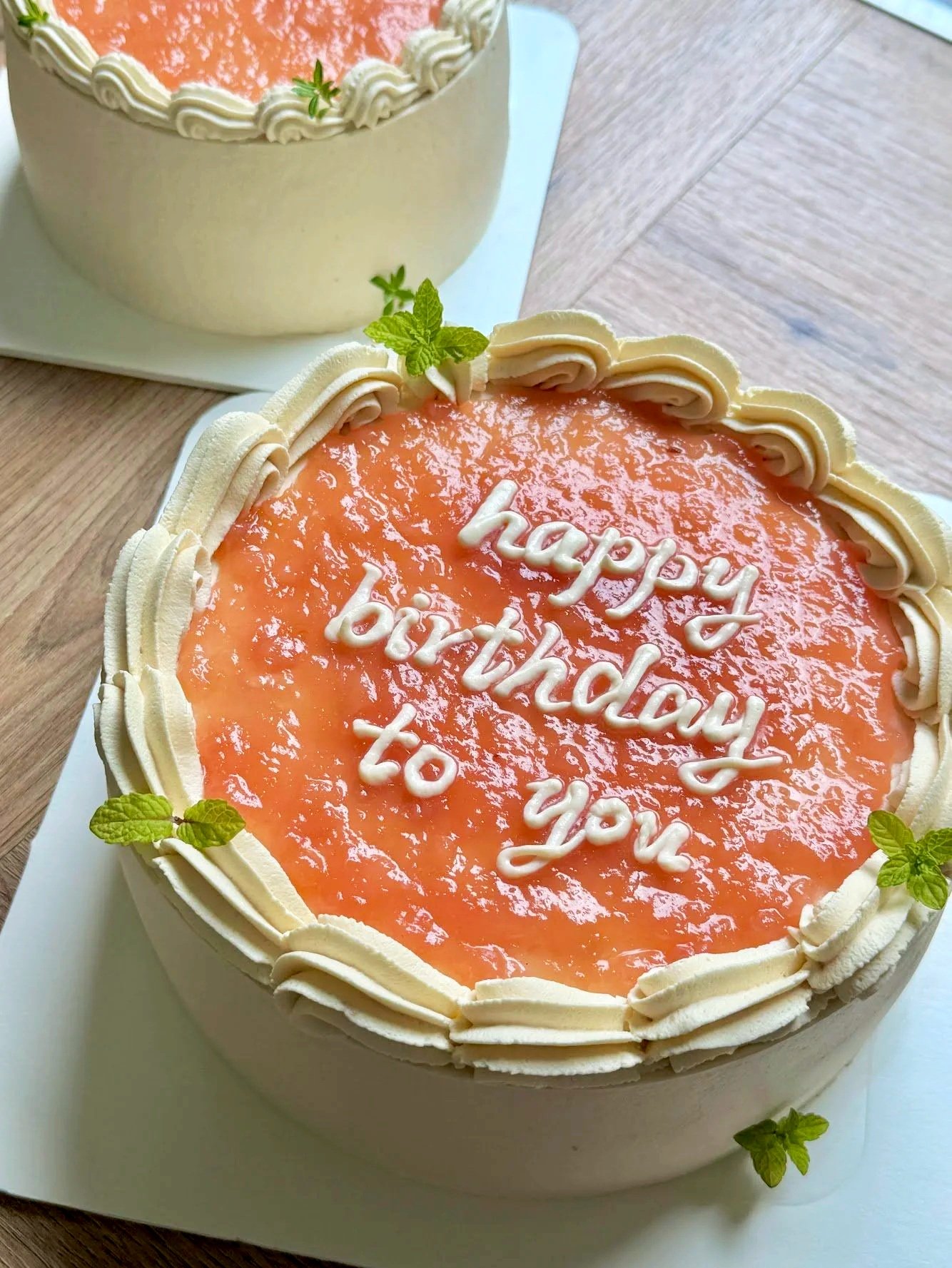 Köstliche Geburtstagstorten für jeden Geschmack: Luftig-leichter Chiffon Cream Cake, Cremig-zarter Käsekuchen, Frische saisonale Spezialitäten