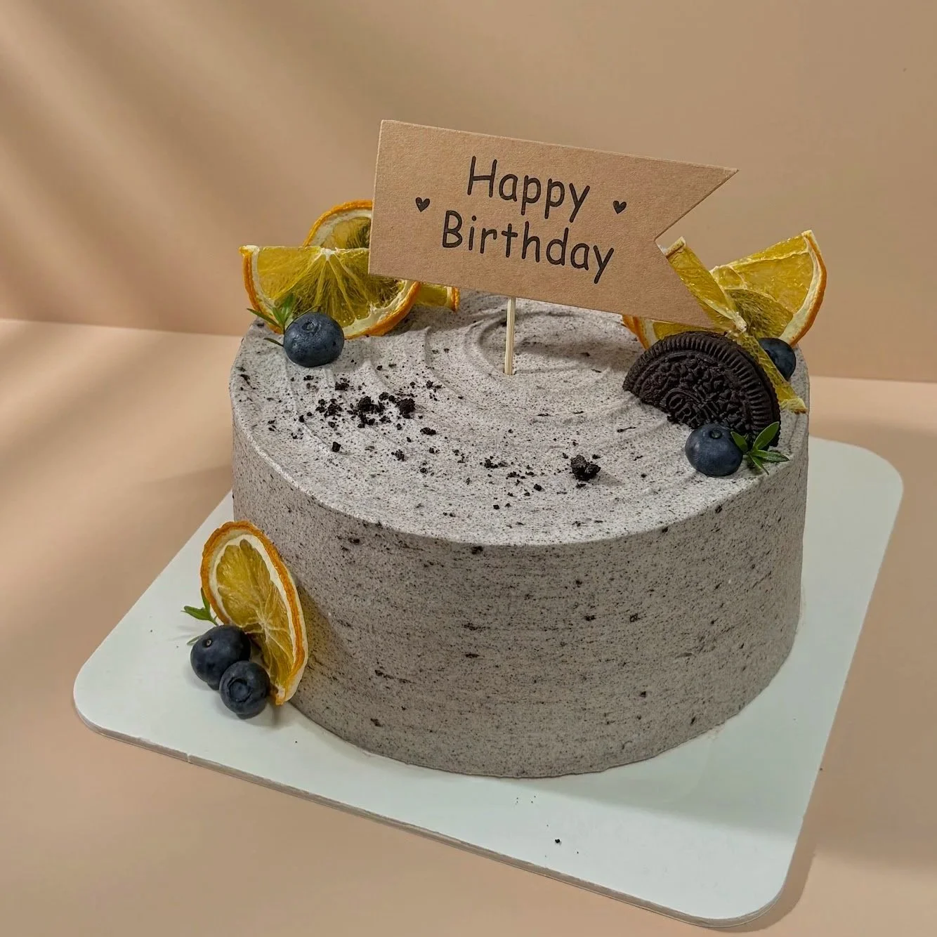 Kakao Chiffon mit Oreo Creme & Oreo Cookies