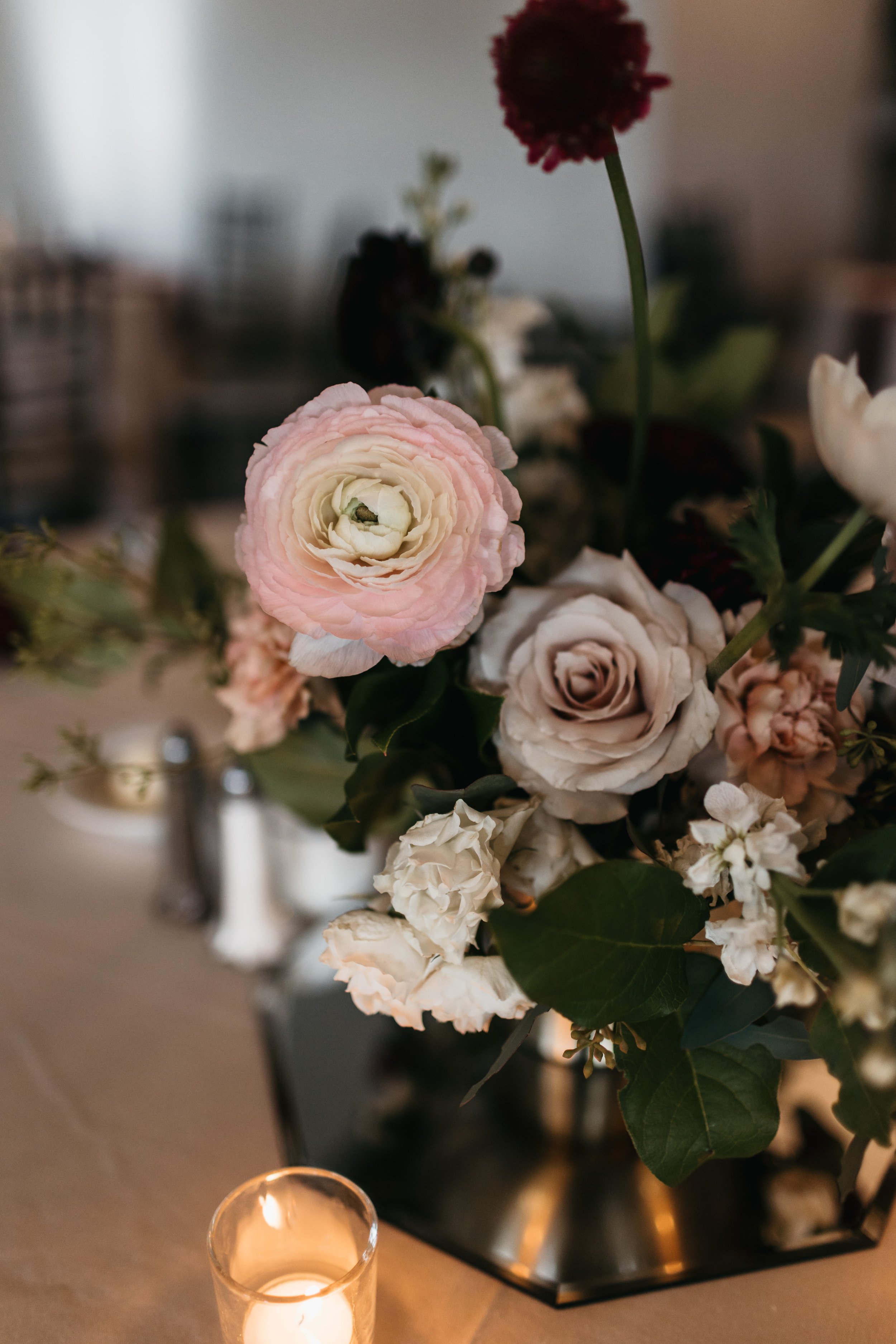 st-louis-wedding-florist-centerpiece.jpg