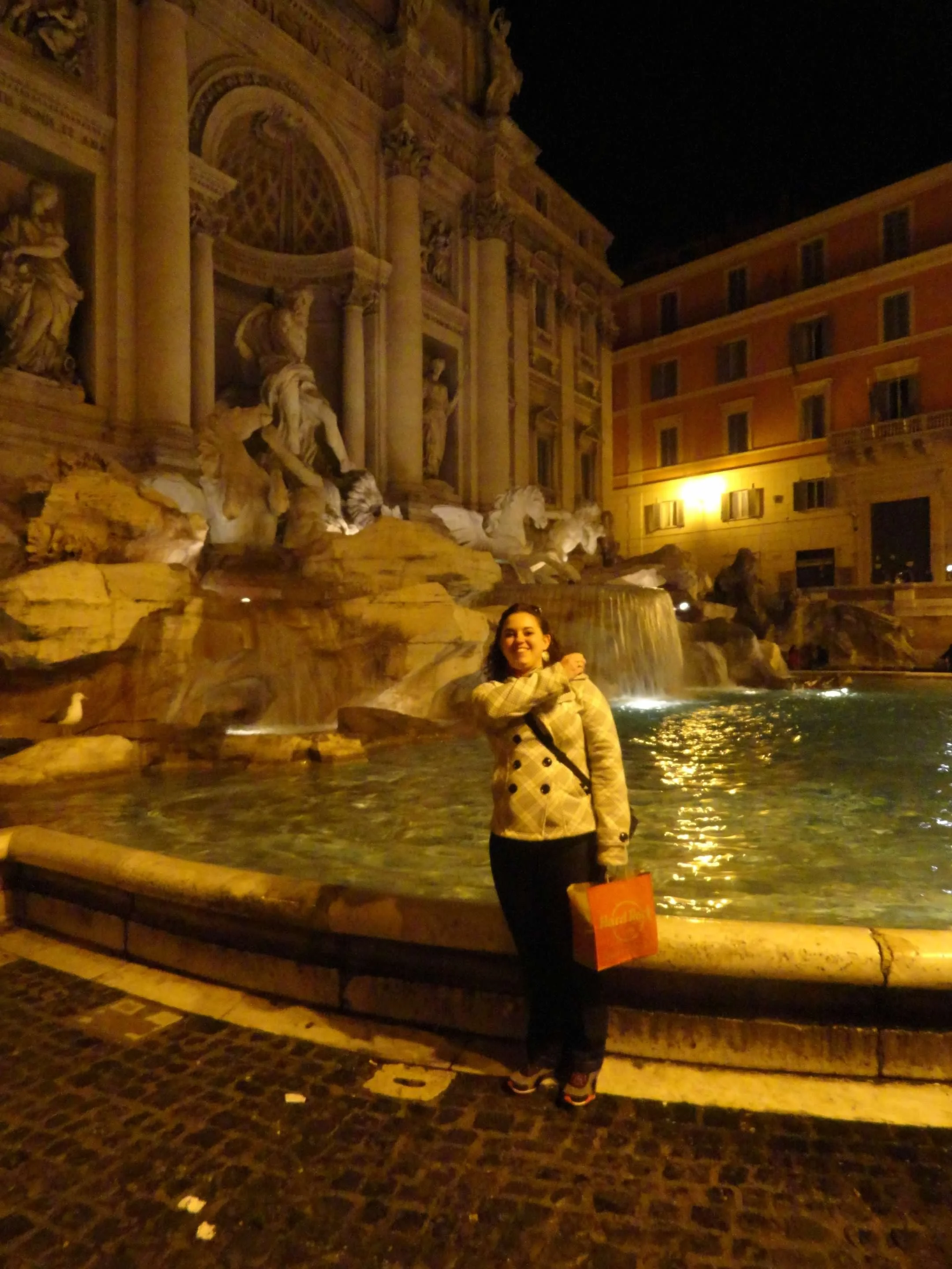 The Trevi Fountain (4).JPG