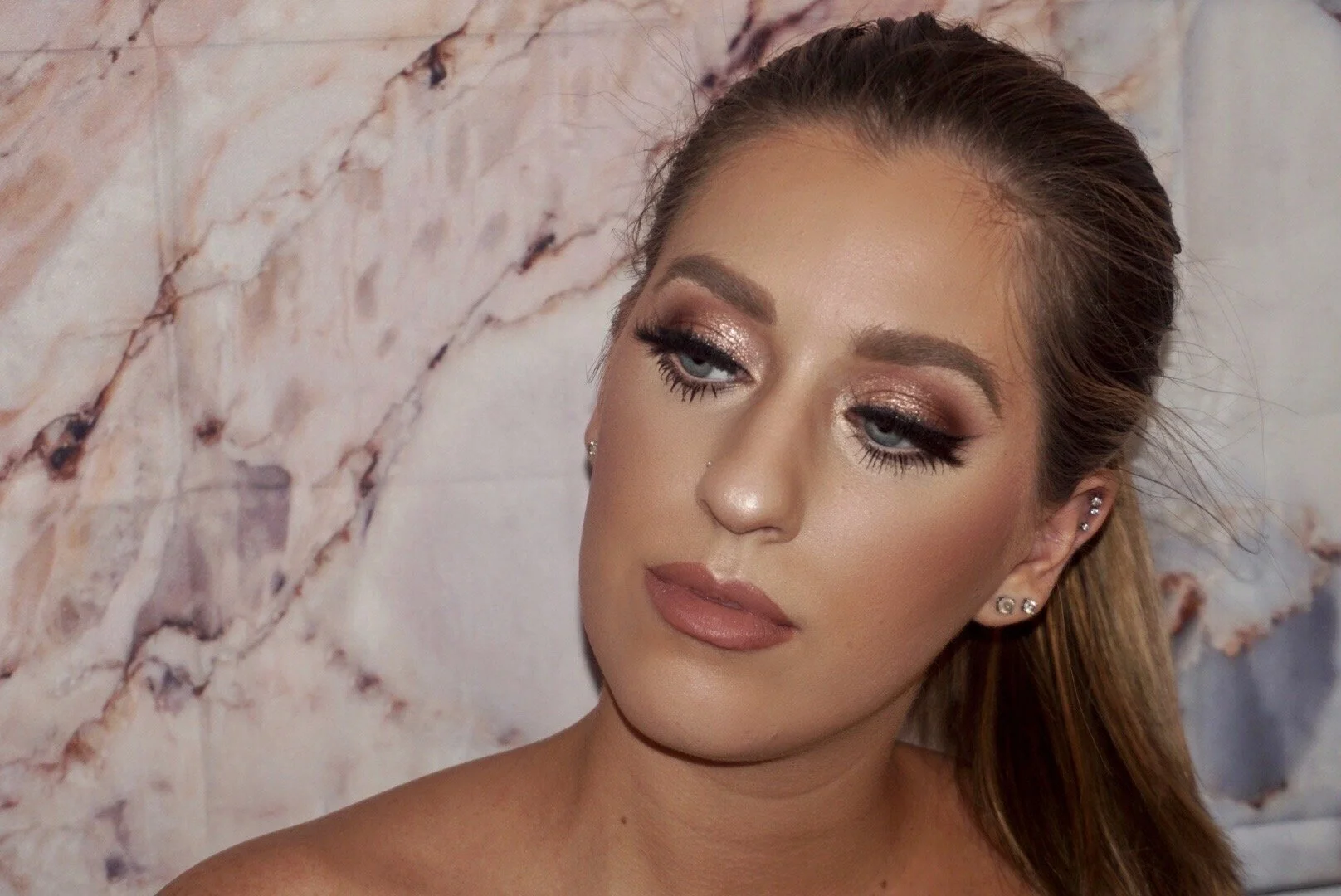 Facetune_27-04-2019-23-34-24.jpg