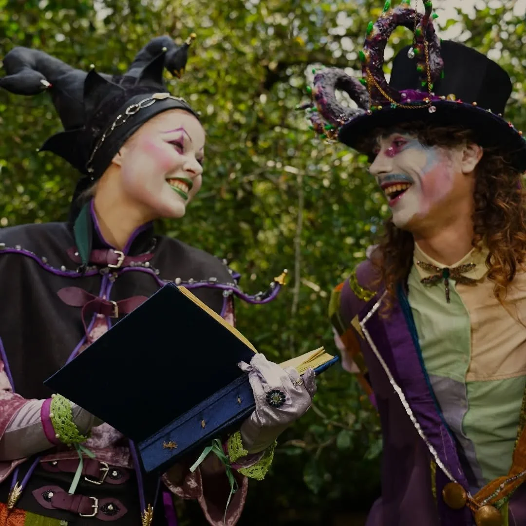 Nog 3 weken! Dan is de premi&egrave;re van onze kindertheater voorstelling ' De helden van Frivolia ' 
Tickets via de link in bio