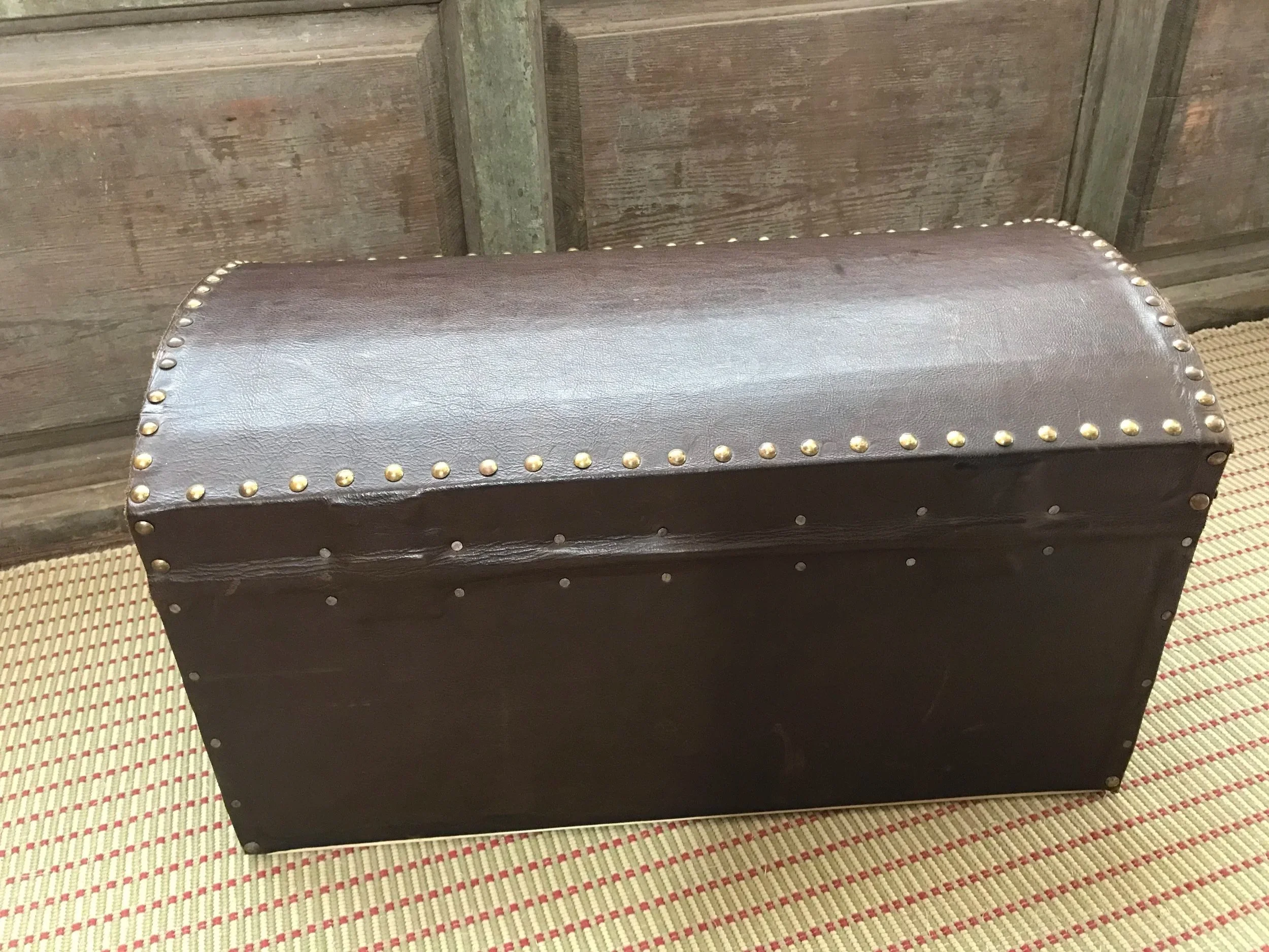 Most trunks are plain on the back side.