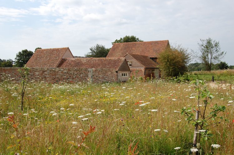 Hawthbush Farm | Explore and Book Your Countryside Getaway