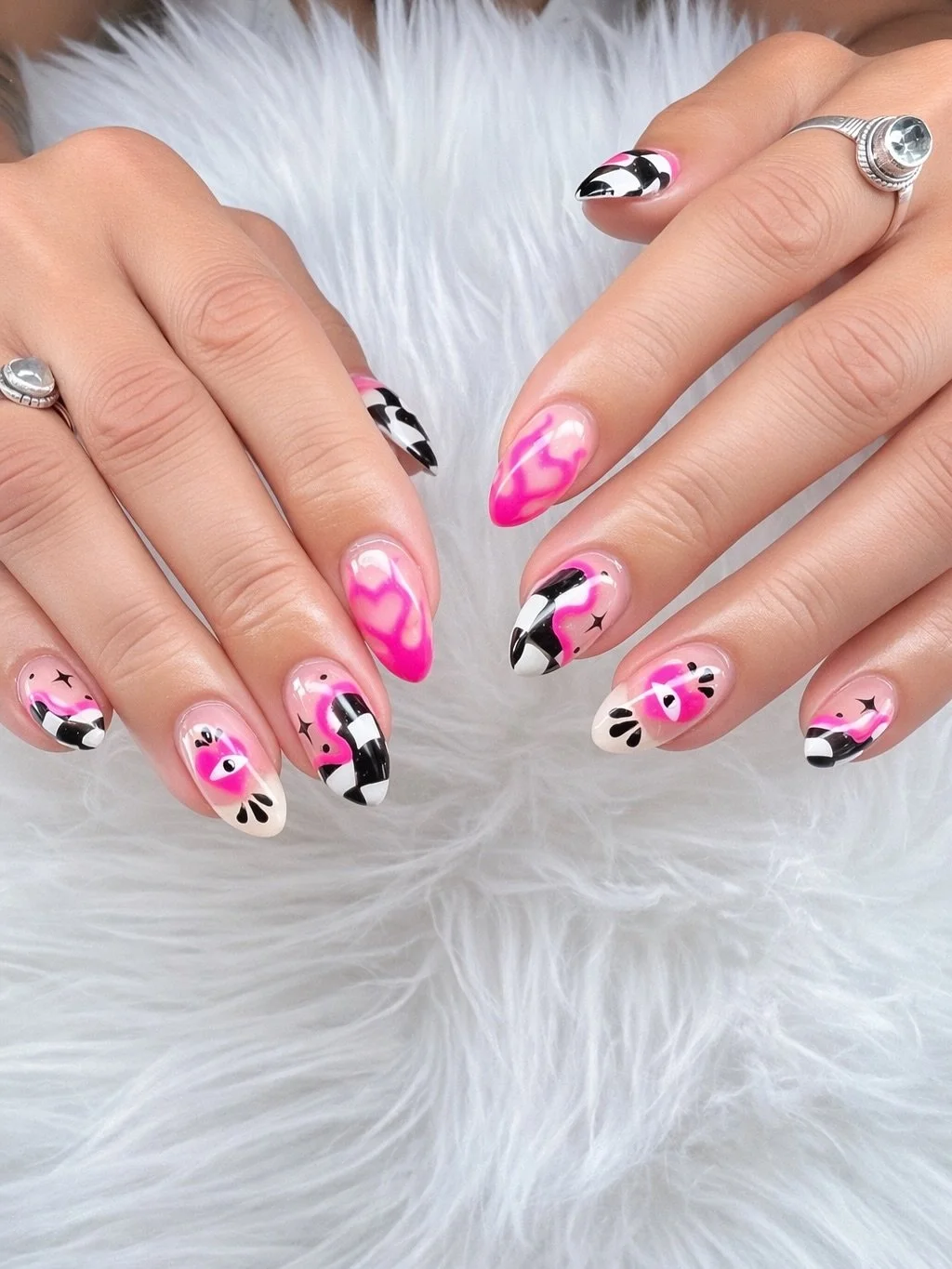 Cammy&rsquo;s sets are always full of personality and precision. ✨
From clean shaping to detailed hand-painted art, every design is thoughtfully created and finished with care.

At Summerville Nails &amp; Lash, beautiful nails are not just about desi