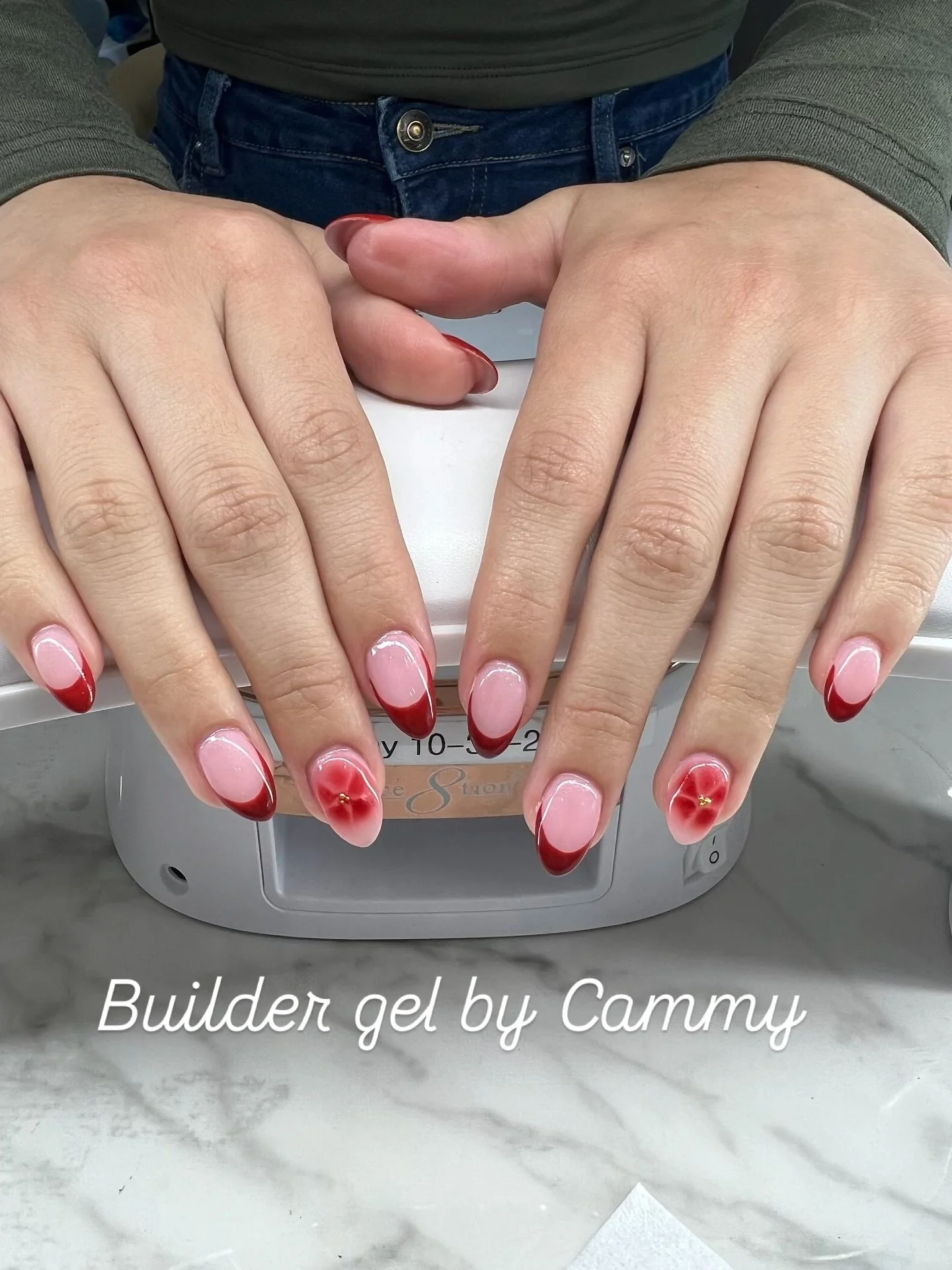 🌸🌺🌷🌻💐by our sweet Cammy
#frenchnails 
#buildergel 
#gelnails