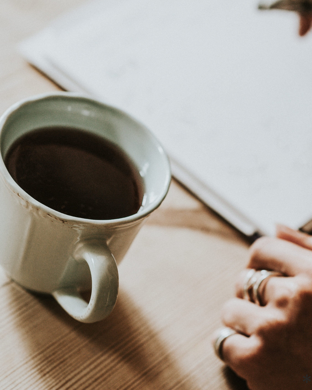 Michelle Kelly, LMFT offers online and in-person talk therapy services in California for women, couples and families navigating identity shifts, anxiety, burnout, and quiet self-doubt.