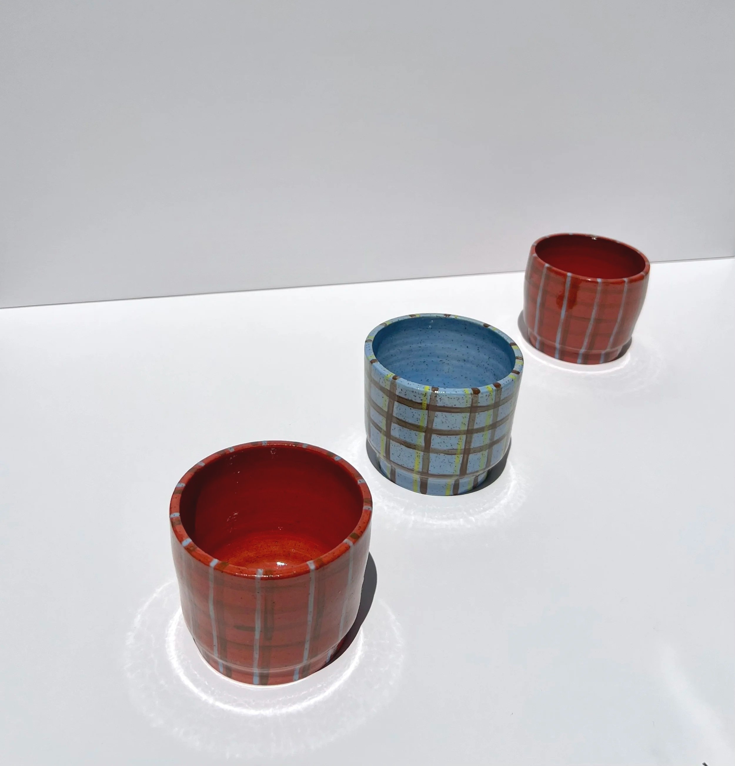 oh stunning! red plaid cup