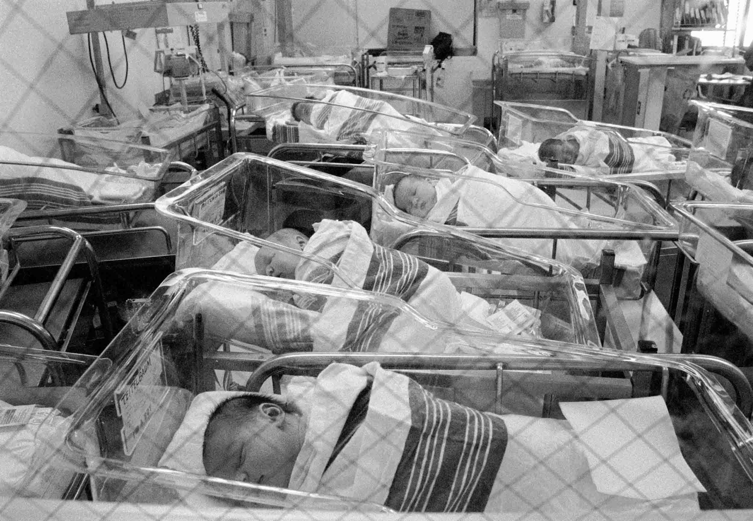 nyc early int-25-01.jpg