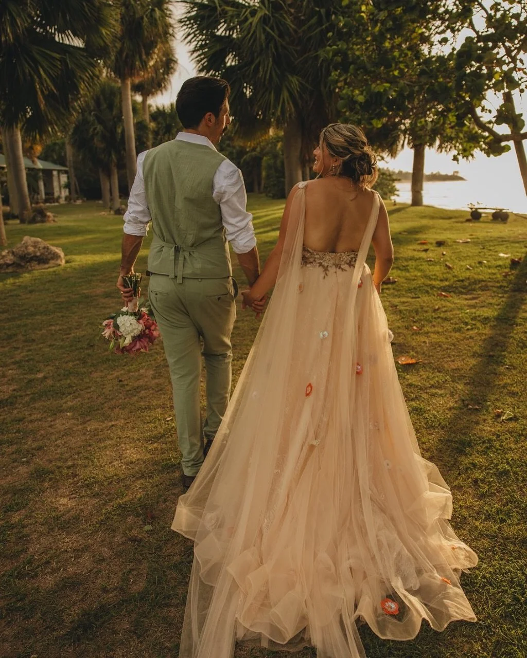 Puerto Rico I miss you!! 🇵🇷
Dan + Soila had the most gorgeous day!! What a dream. 👰🏽&zwj;♀️🤵🏻&zwj;♂️