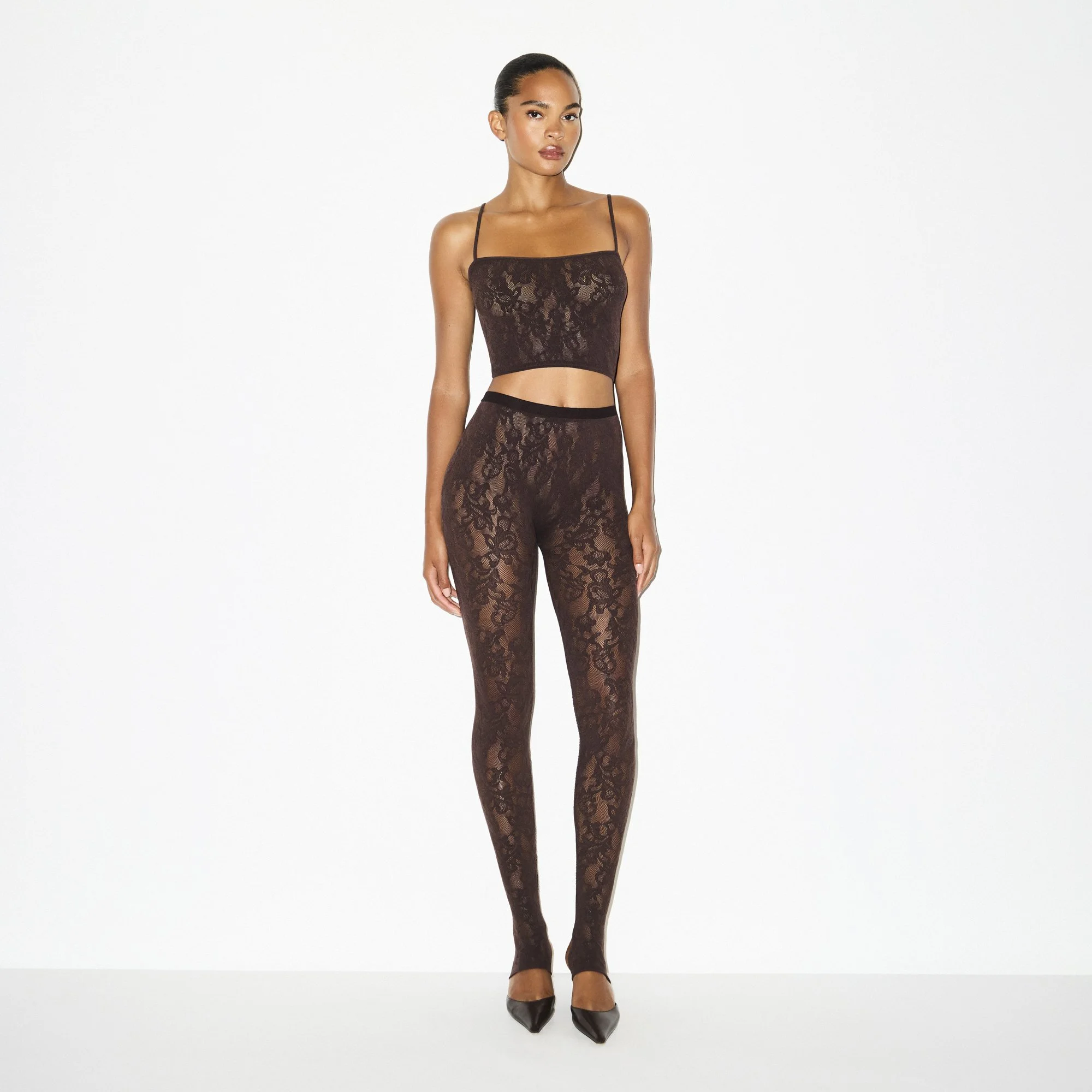 SL-CAM-10316W-ESP-UG-SKIMS-LOUNGEWEAR_08077-FR.jpg