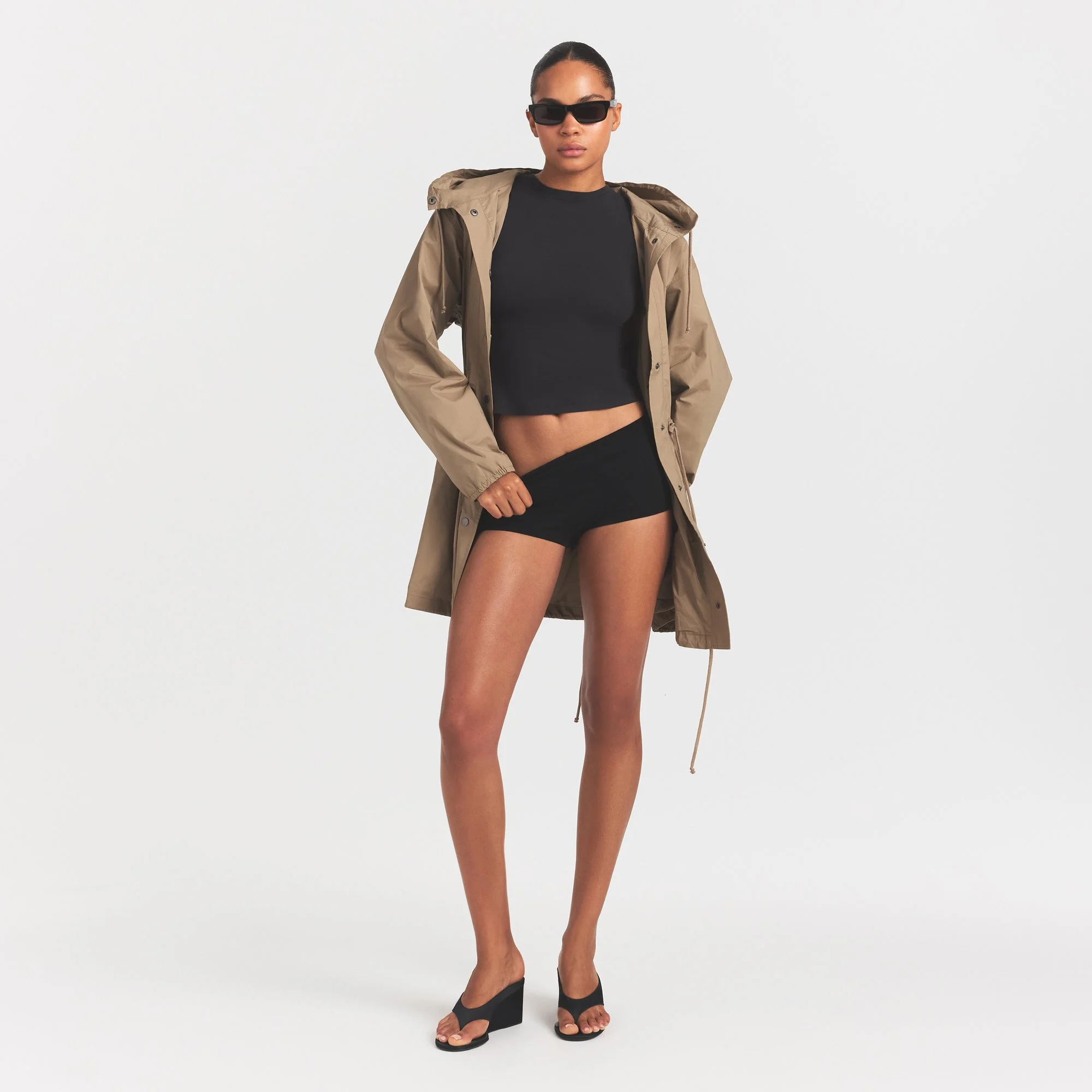 OW-ZUP-11676W-DES-DC-SKIMS-LOUNGEWEAR_0060-FR.jpg