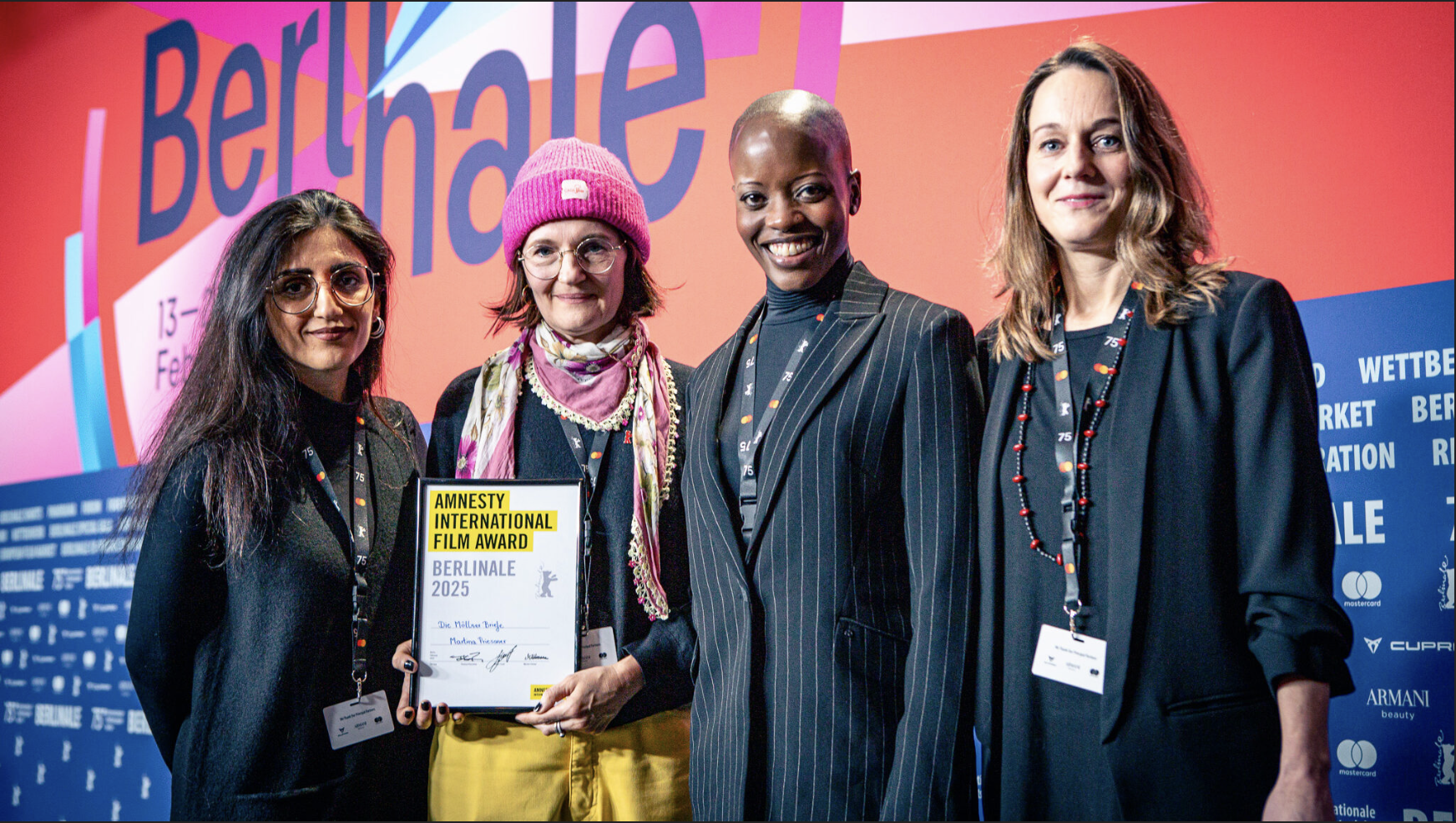 Amnesty_Preis_+Jury_credit_Natalia Bronny.png