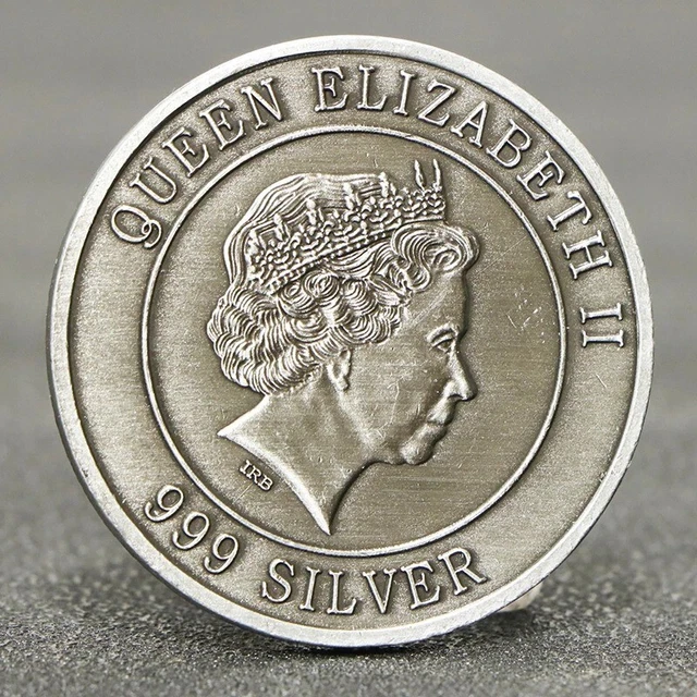 A 999 fine silver coin with Queen Elizabeth II's profile and inscription 'QUEEN ELIZABETH II' around her portrait.