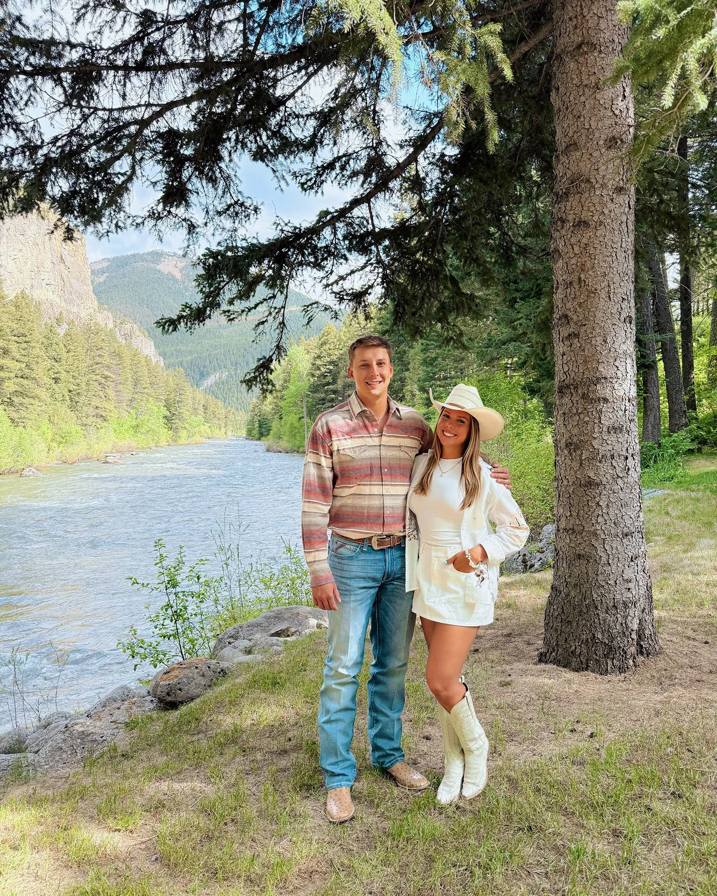 caroline-and-drew-montana.jpg