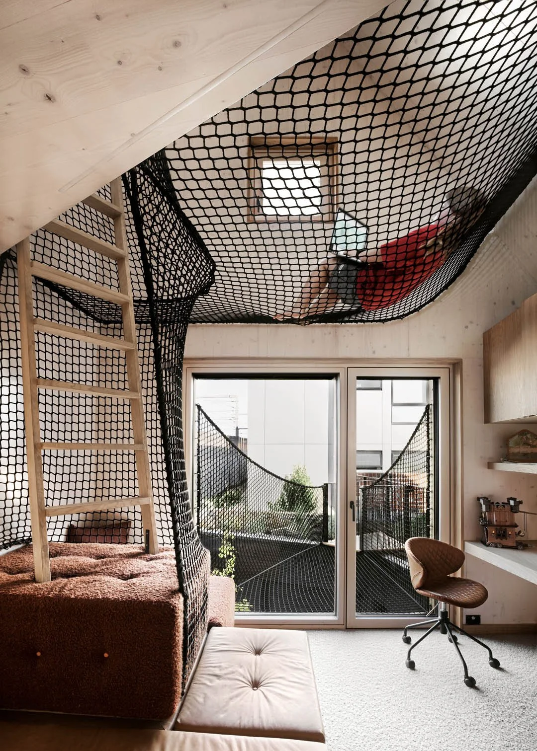 Custom trafficable nets installed in Coburg VIC passive house by Bespoke Wire & Rope with Melbourne Design Studio.