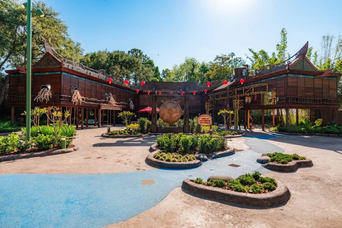 Wood Paneling Scenic Treatment