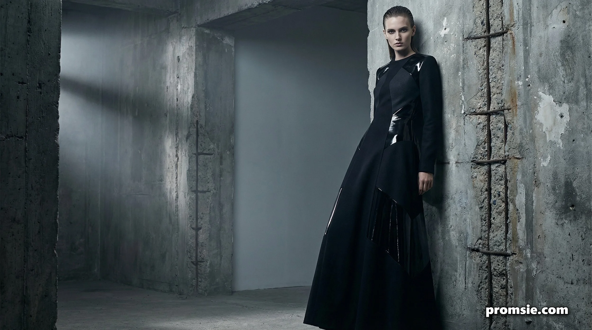 The Obsidian Shift: 2026 Black Dress Run-down