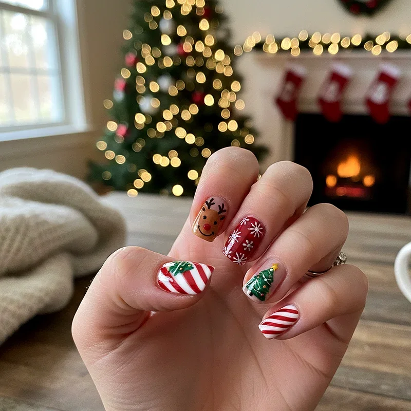 Christmas Short Nail Ideas