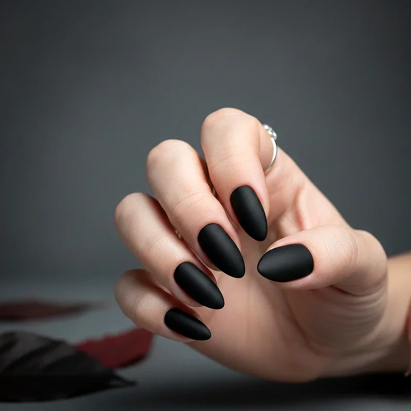 Black Fall Nail Ideas