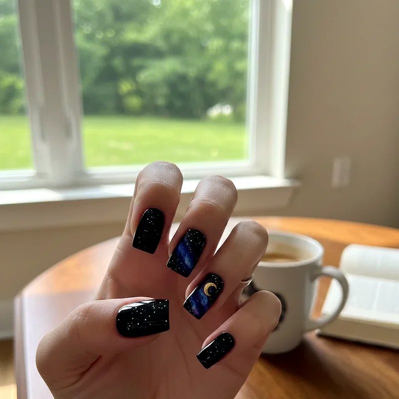 Black Summer Nail Ideas