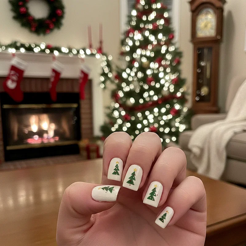 Christmas Short Nail Ideas
